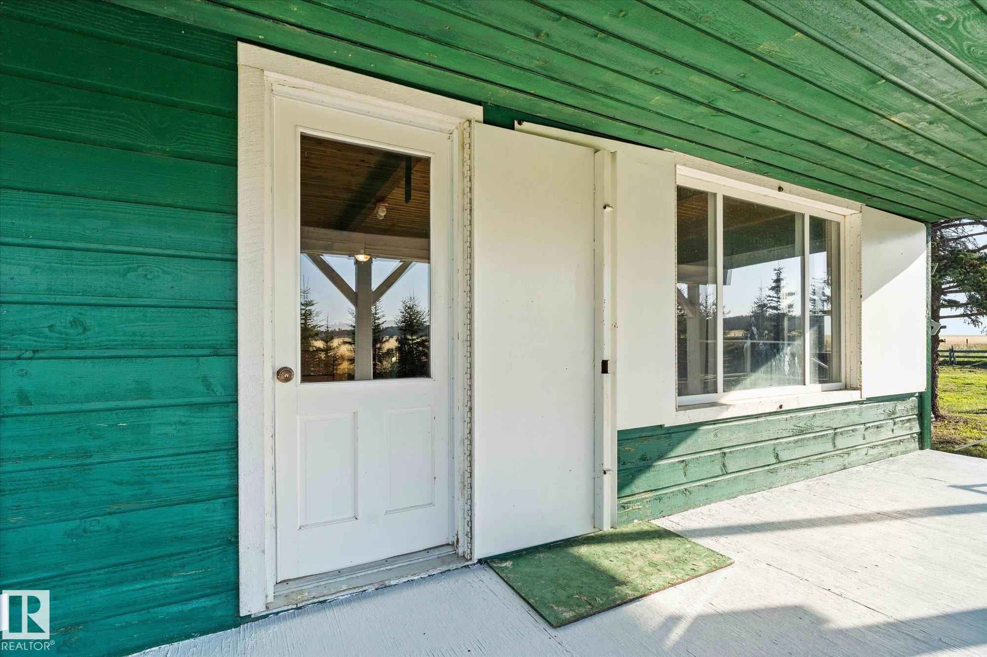 Photo 4 at 48437 Rge Road 34, None, Rural Leduc County