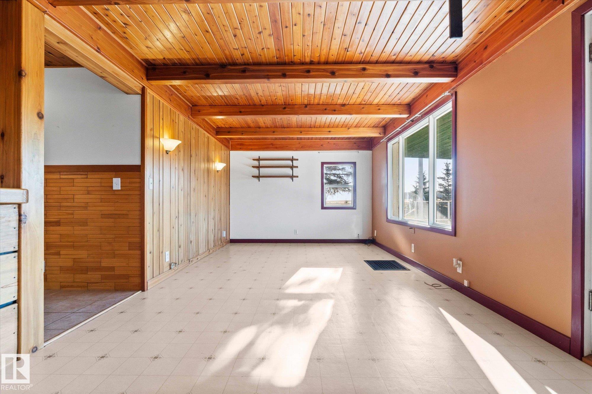Photo 7 at 48437 Rge Road 34, None, Rural Leduc County