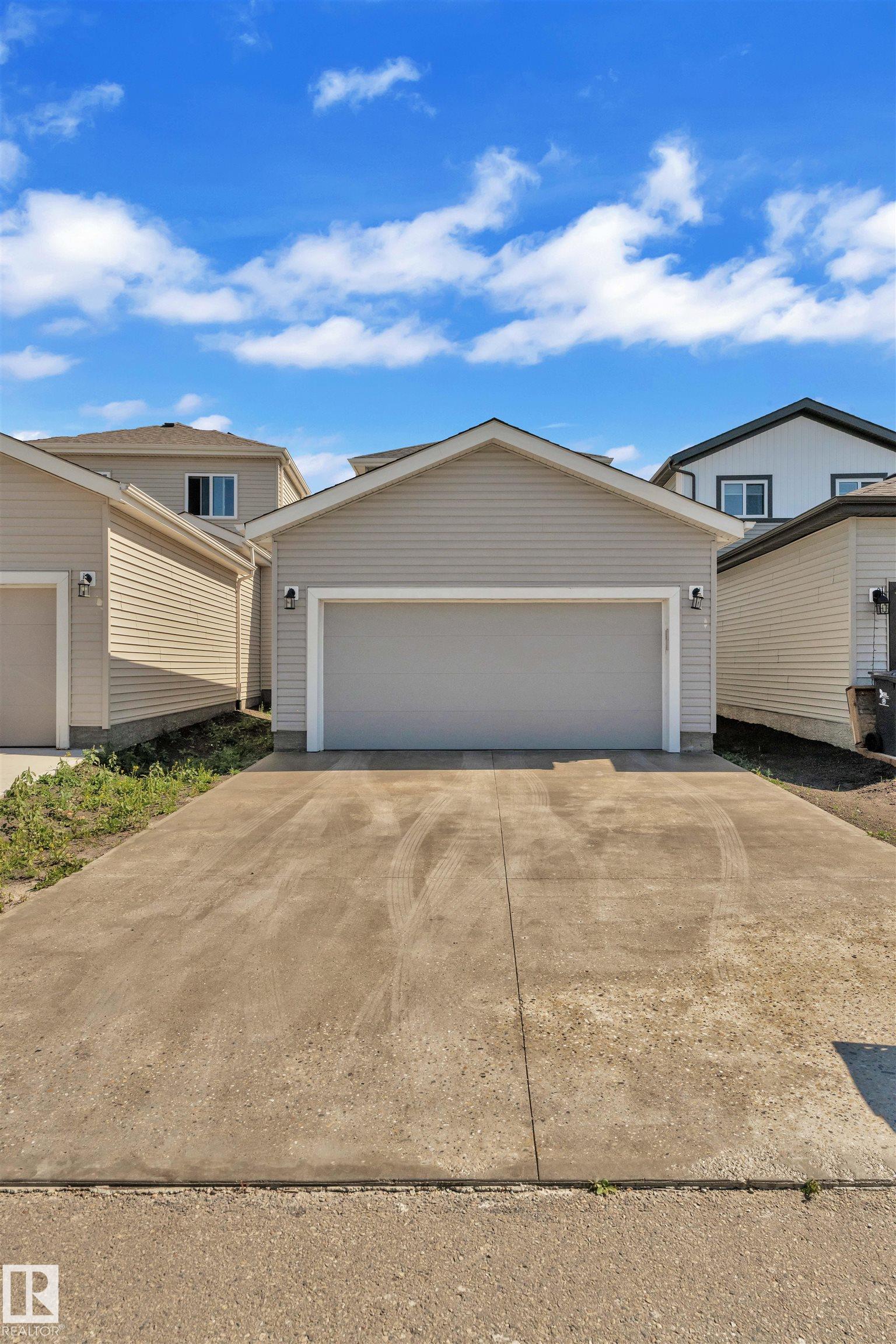 Photo 32 at 4409 37 Street, Triomphe Estates, Beaumont