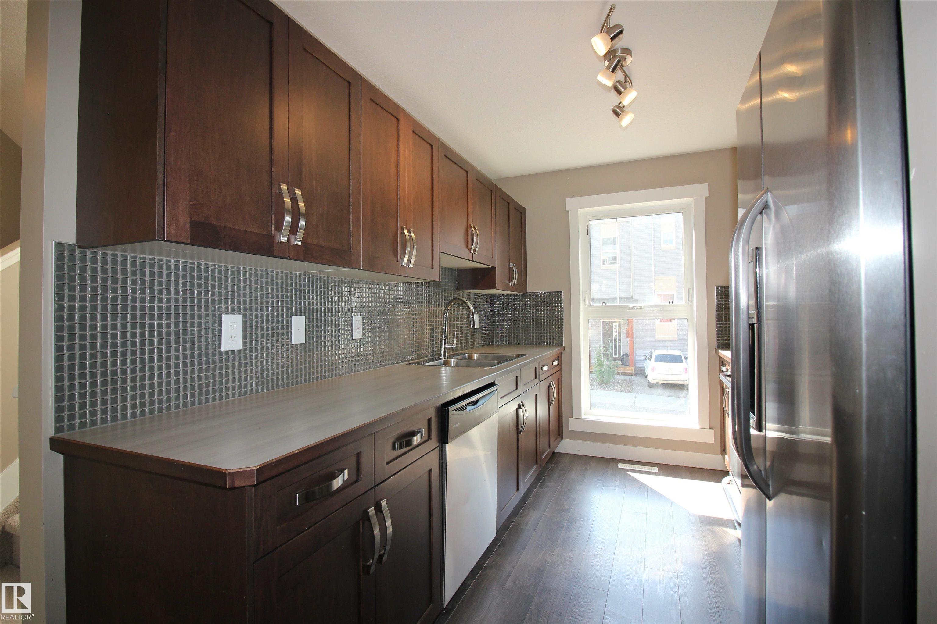 Photo 2 at 281 - 401 Southfork Drive, Southfork, Leduc