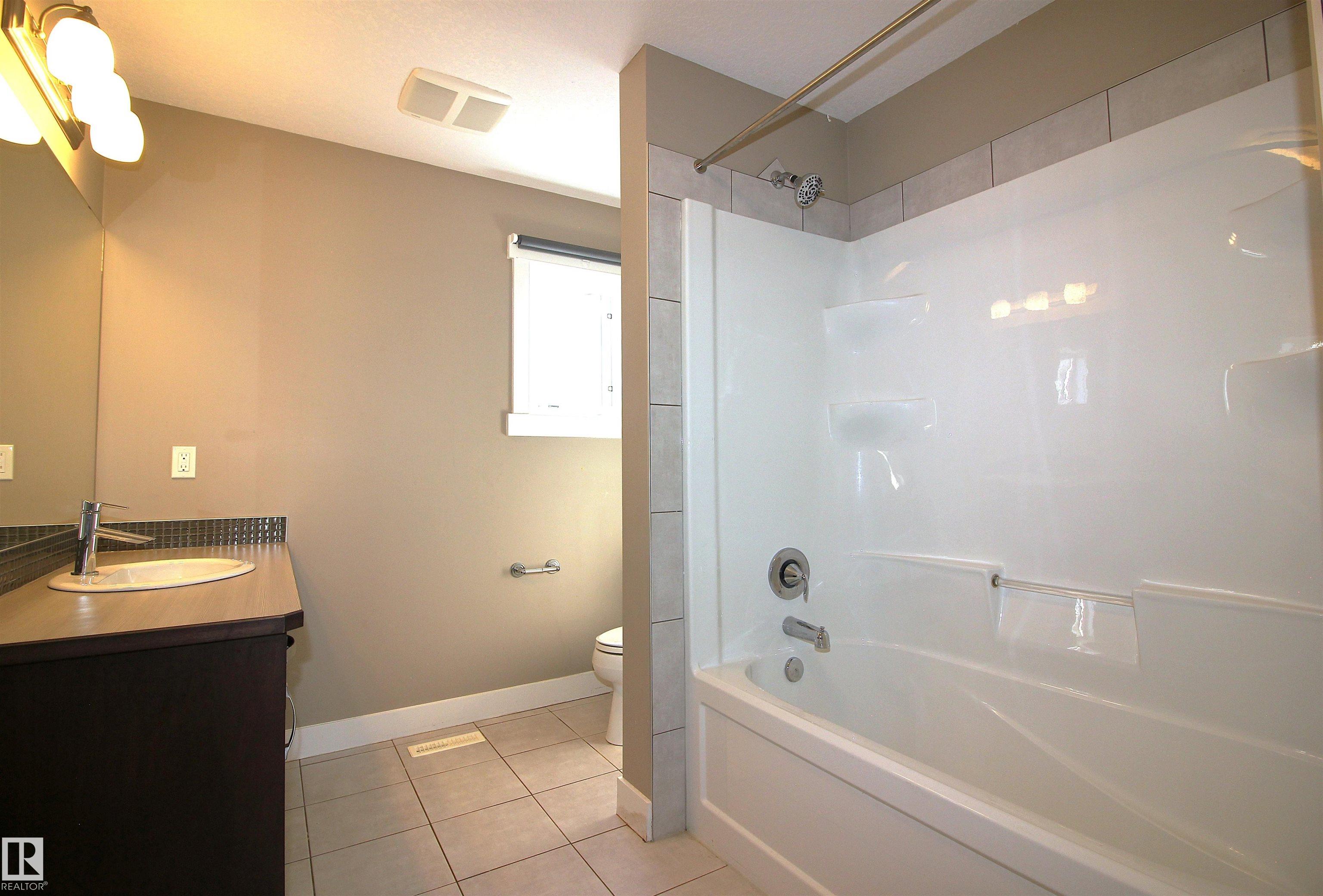 Photo 19 at 281 - 401 Southfork Drive, Southfork, Leduc