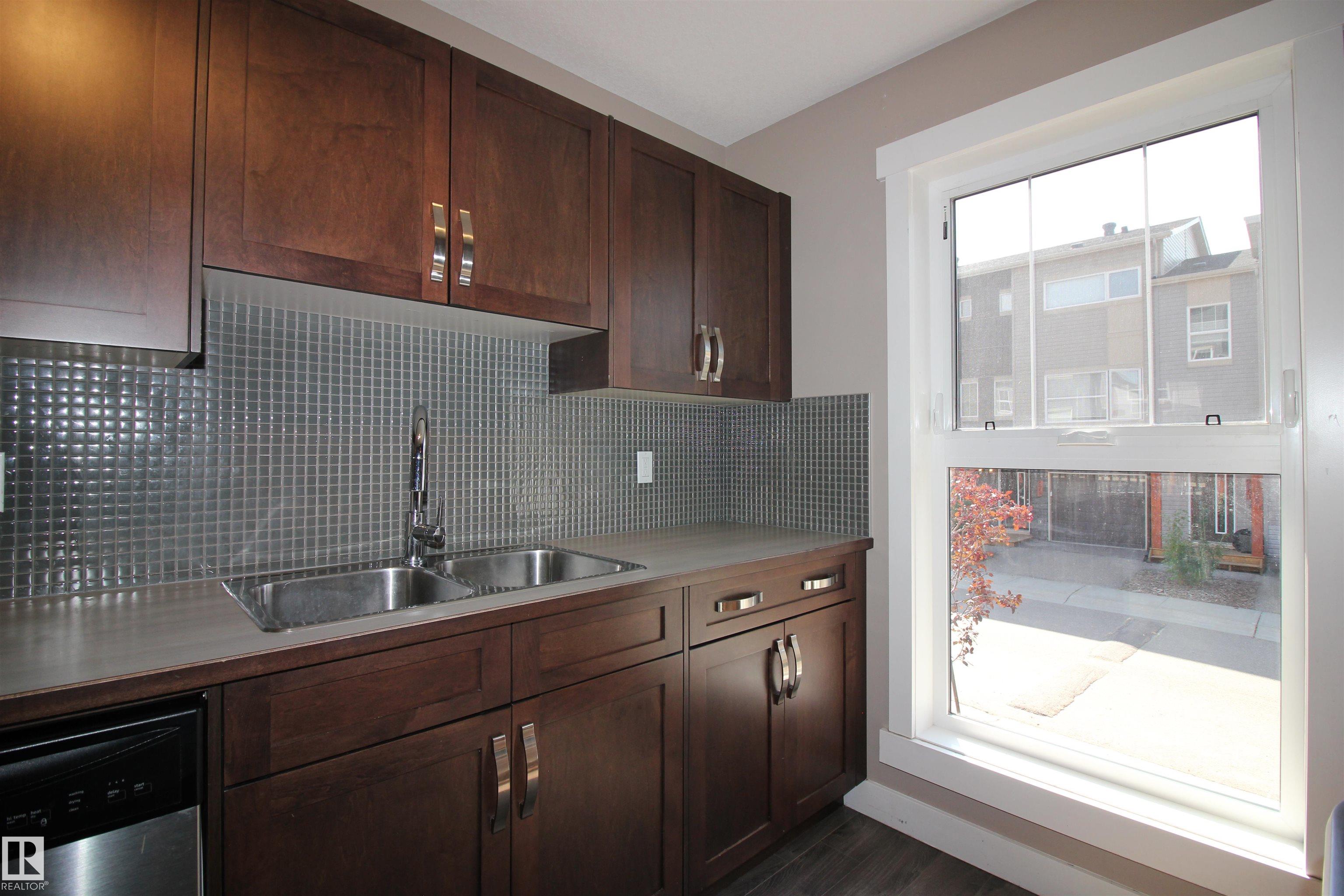 Photo 4 at 281 - 401 Southfork Drive, Southfork, Leduc