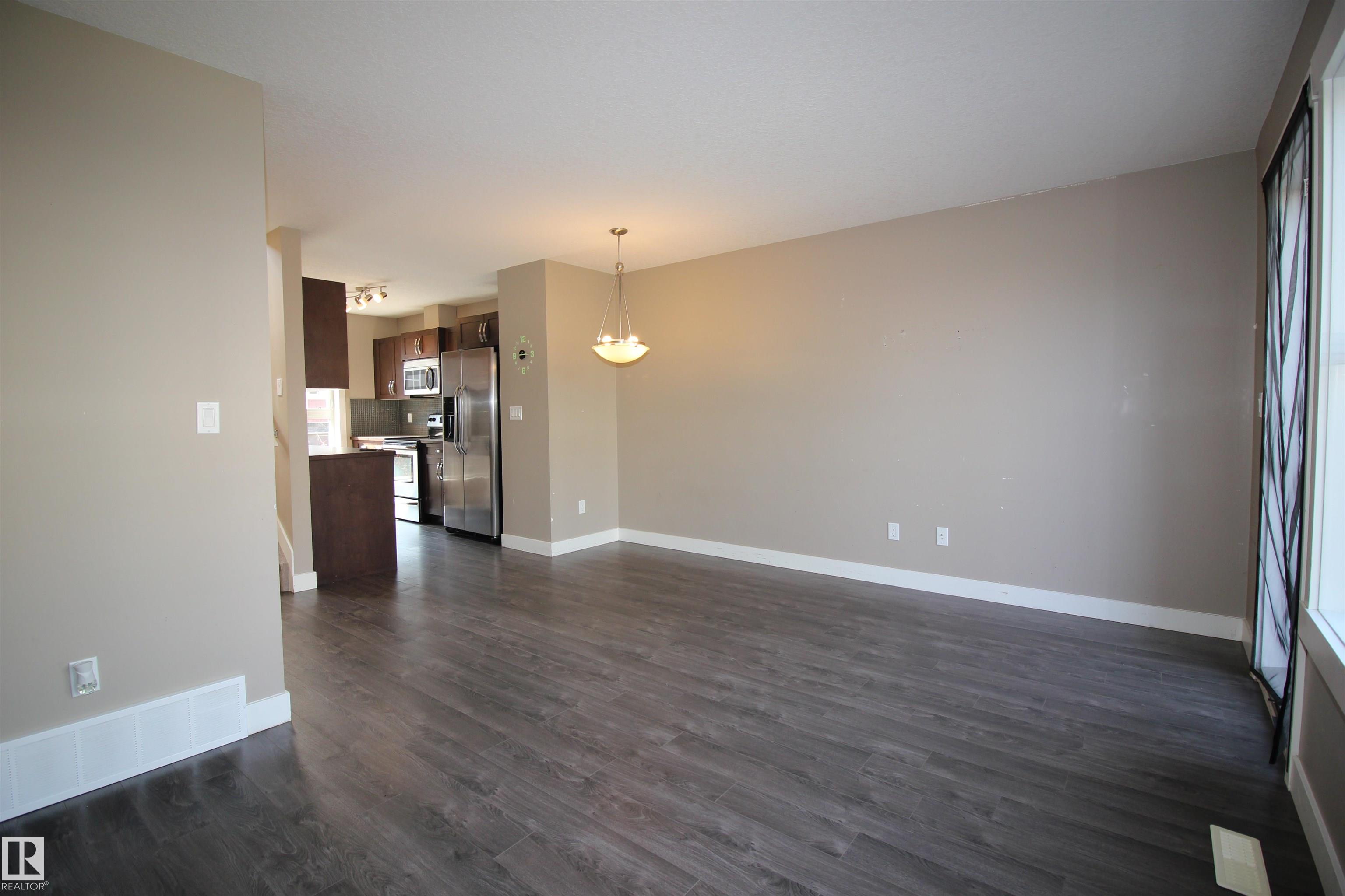 Photo 9 at 281 - 401 Southfork Drive, Southfork, Leduc