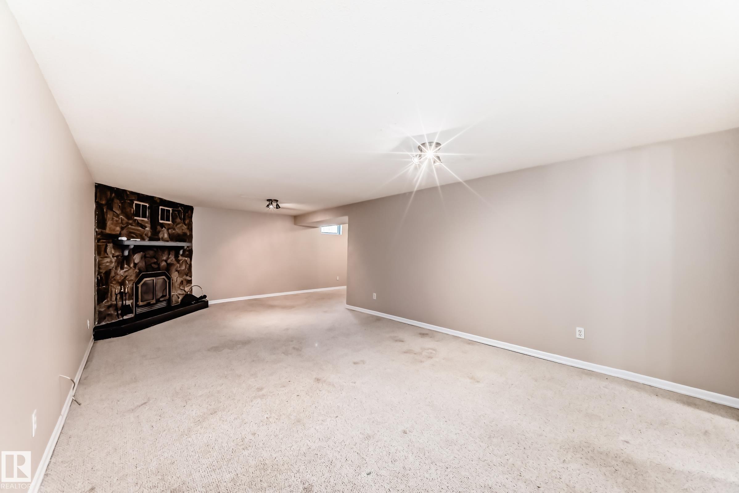 Photo 32 at 3605 41 Street, Caledonia, Leduc