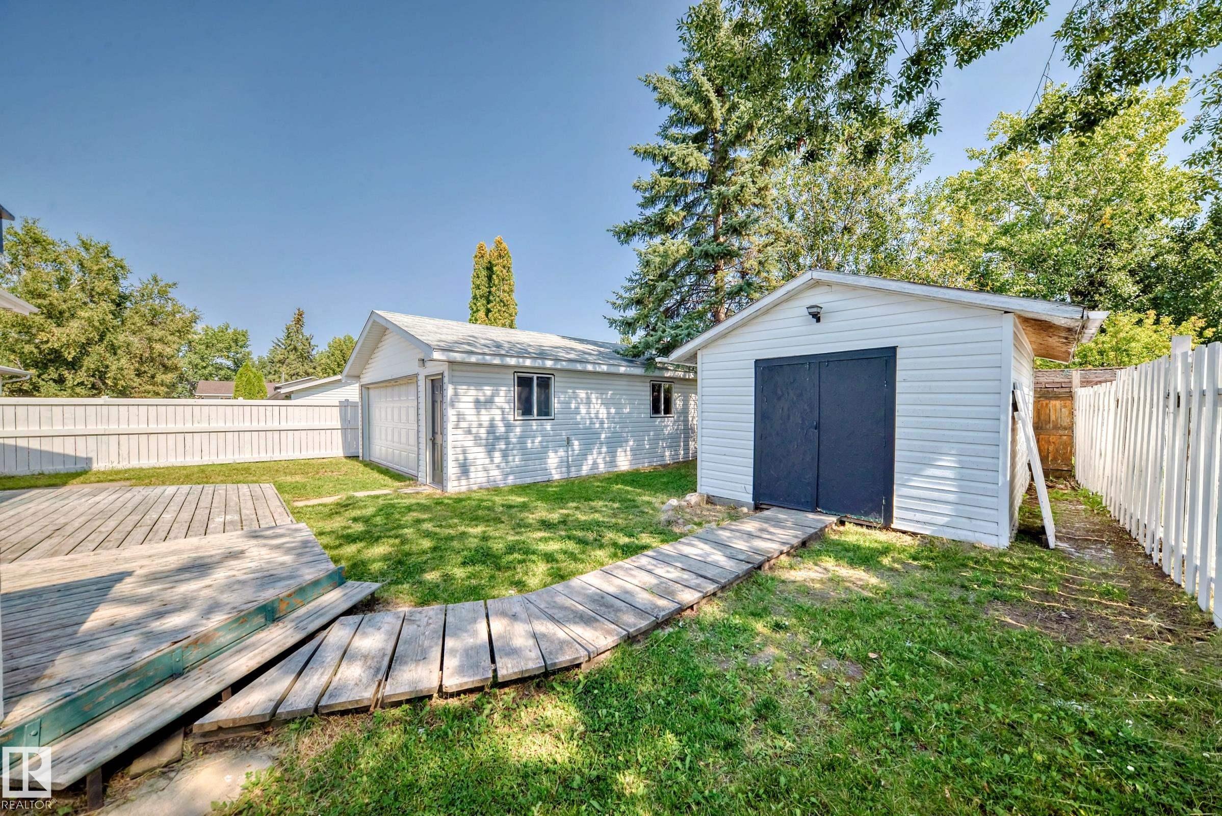 Photo 49 at 3605 41 Street, Caledonia, Leduc