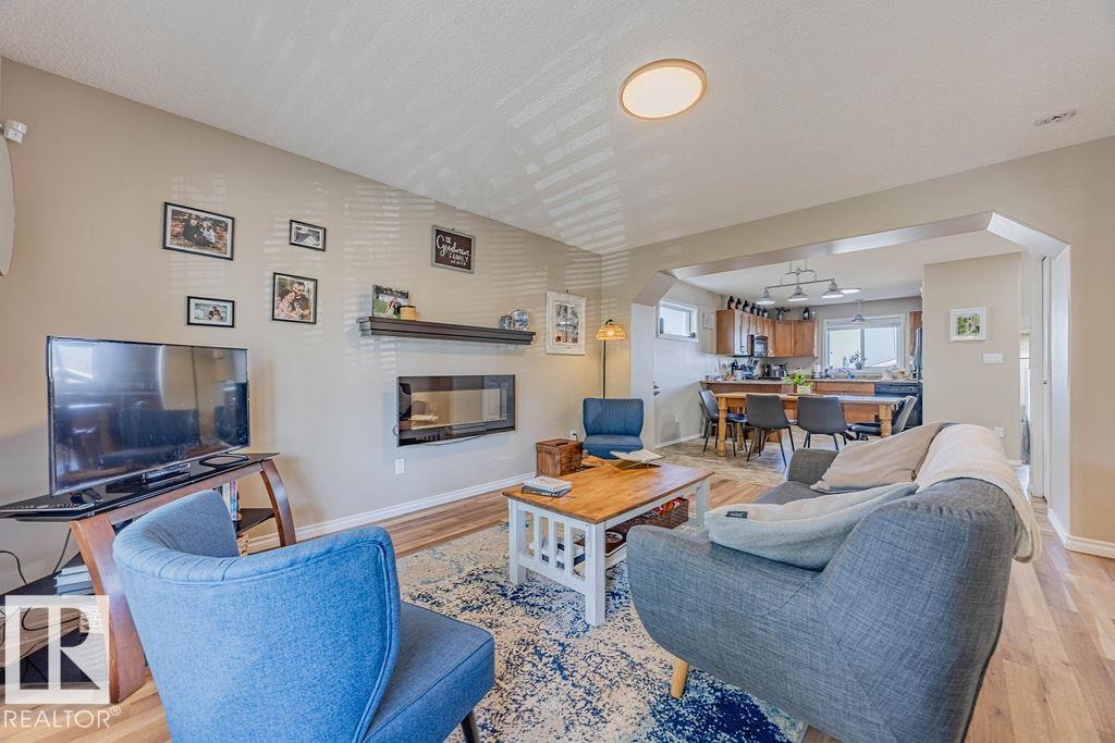 Photo 12 at 56 Vivian Way, Spruce Village, Spruce Grove