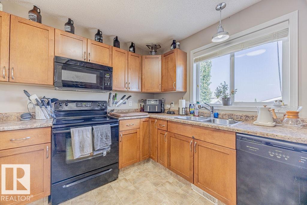 Photo 19 at 56 Vivian Way, Spruce Village, Spruce Grove