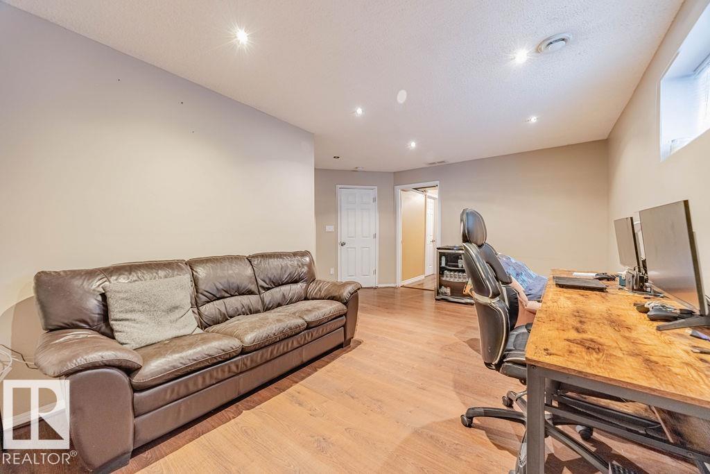 Photo 36 at 56 Vivian Way, Spruce Village, Spruce Grove