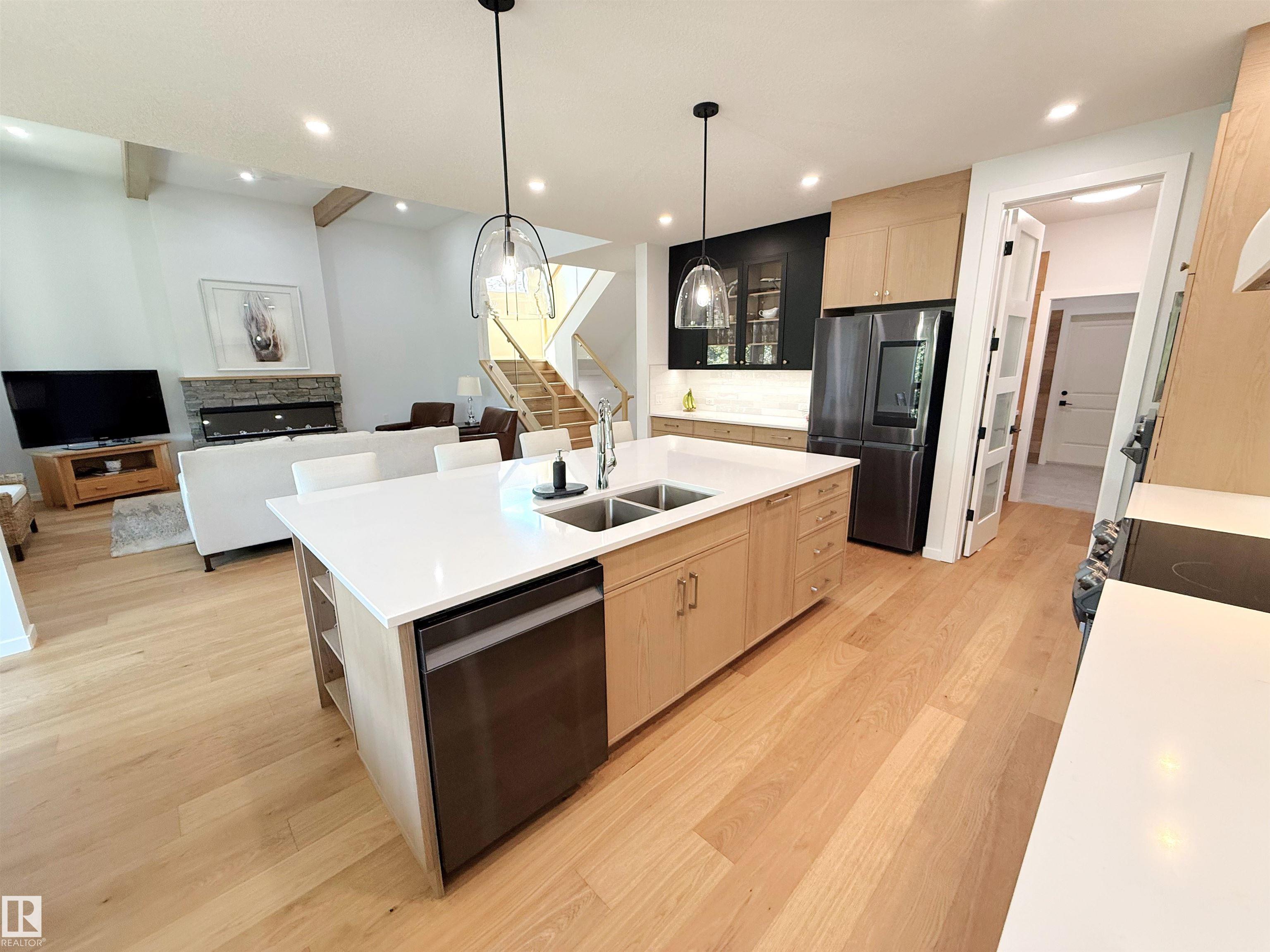 Photo 21 at 8 Arthur Way, Aspen Glen, Spruce Grove
