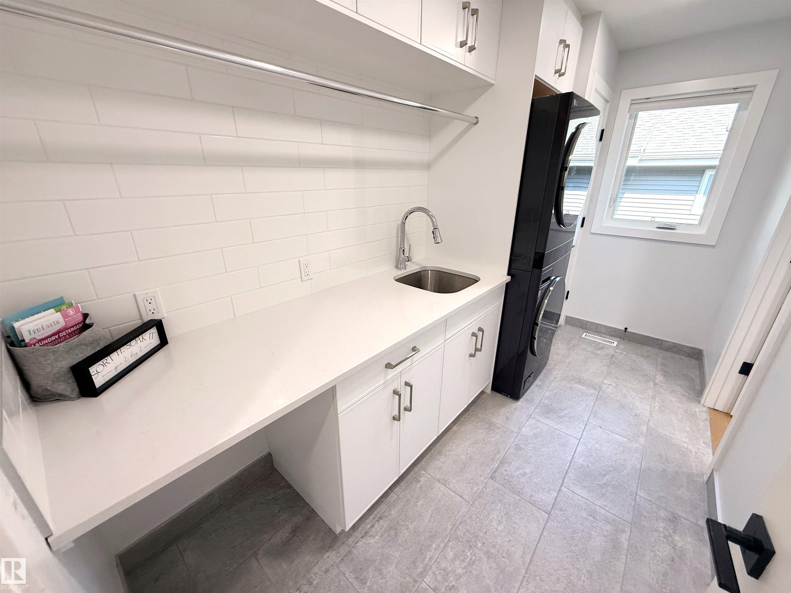 Photo 34 at 8 Arthur Way, Aspen Glen, Spruce Grove