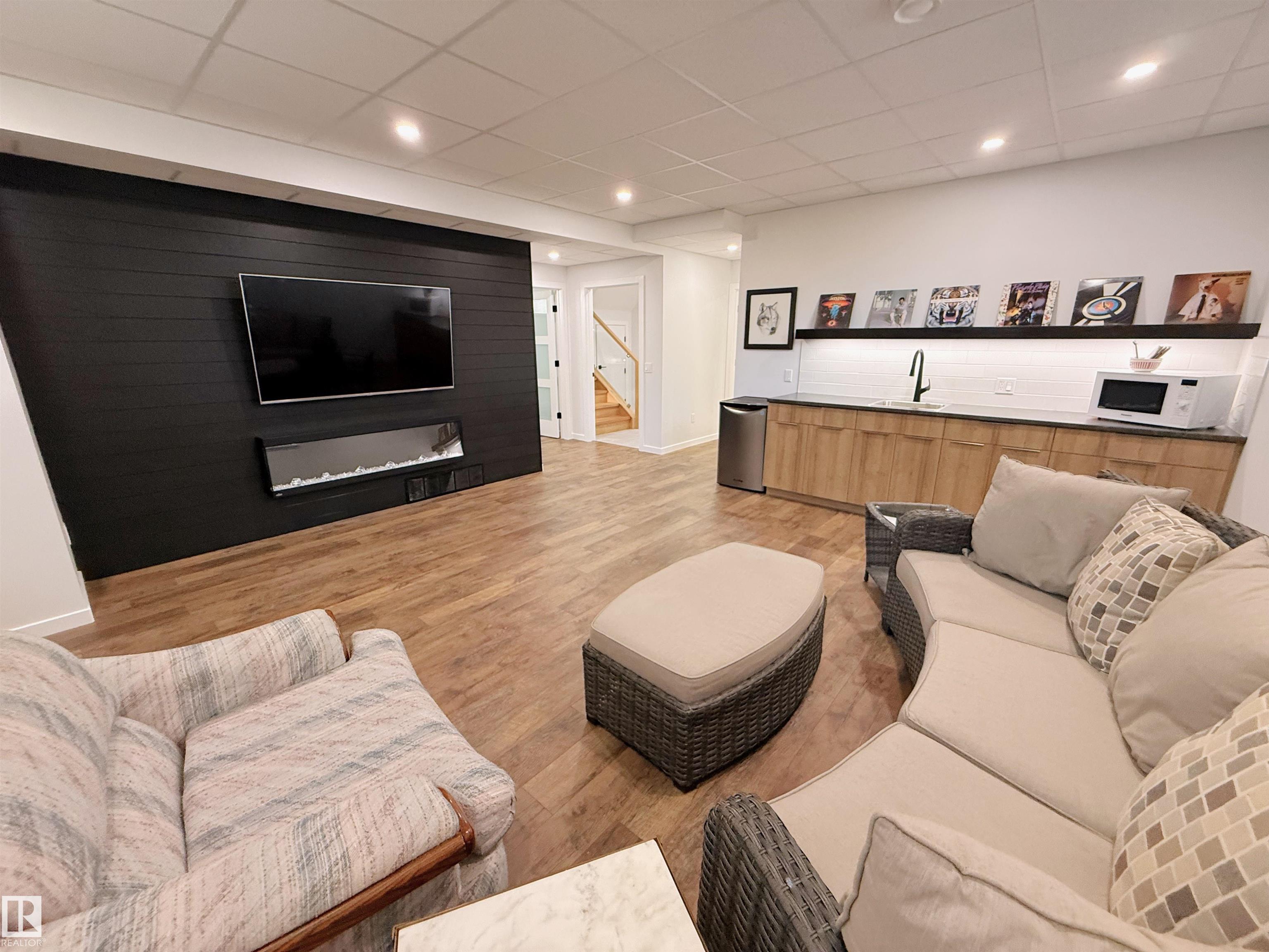 Photo 42 at 8 Arthur Way, Aspen Glen, Spruce Grove