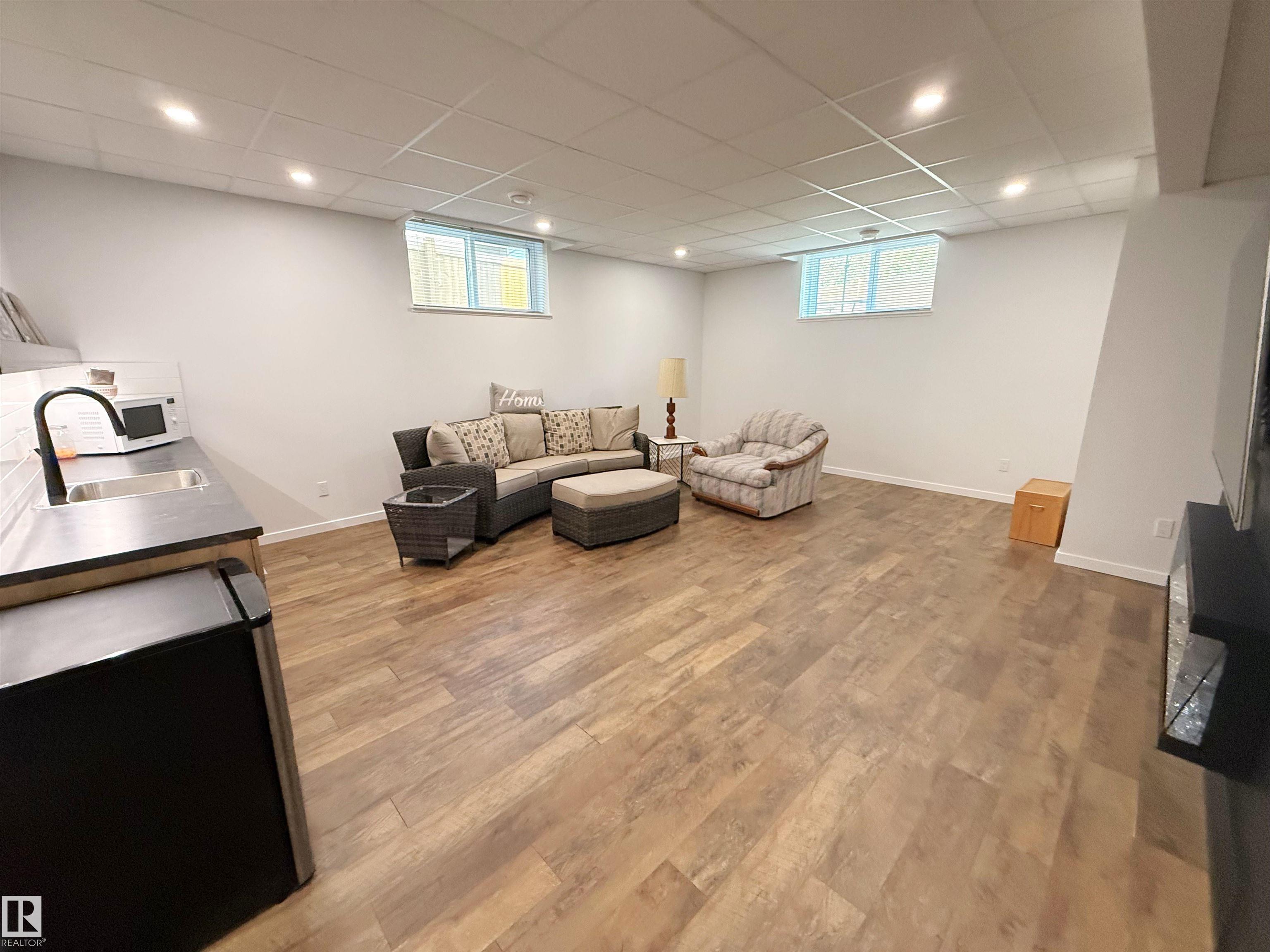 Photo 44 at 8 Arthur Way, Aspen Glen, Spruce Grove