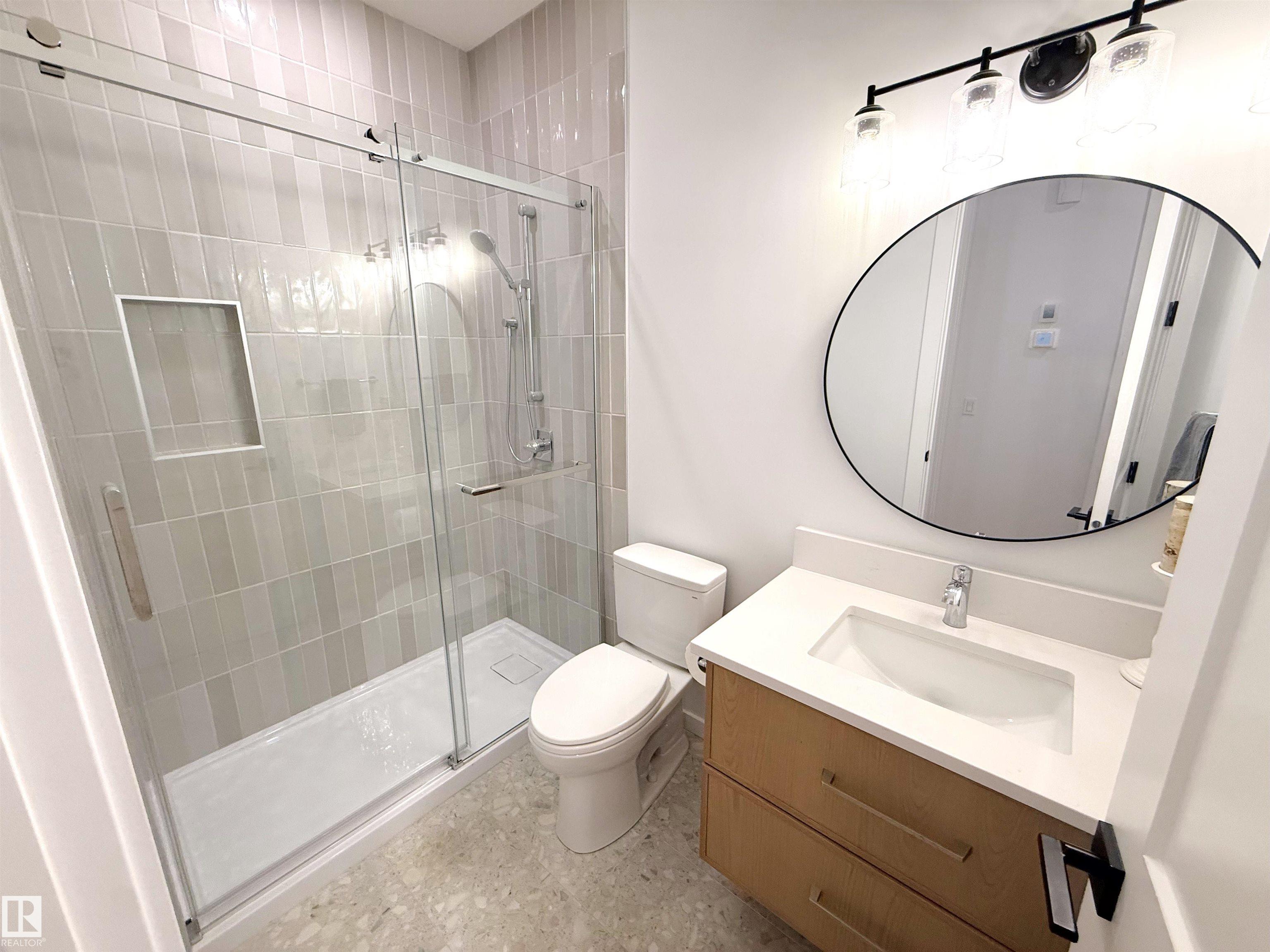 Photo 10 at 8 Arthur Way, Aspen Glen, Spruce Grove