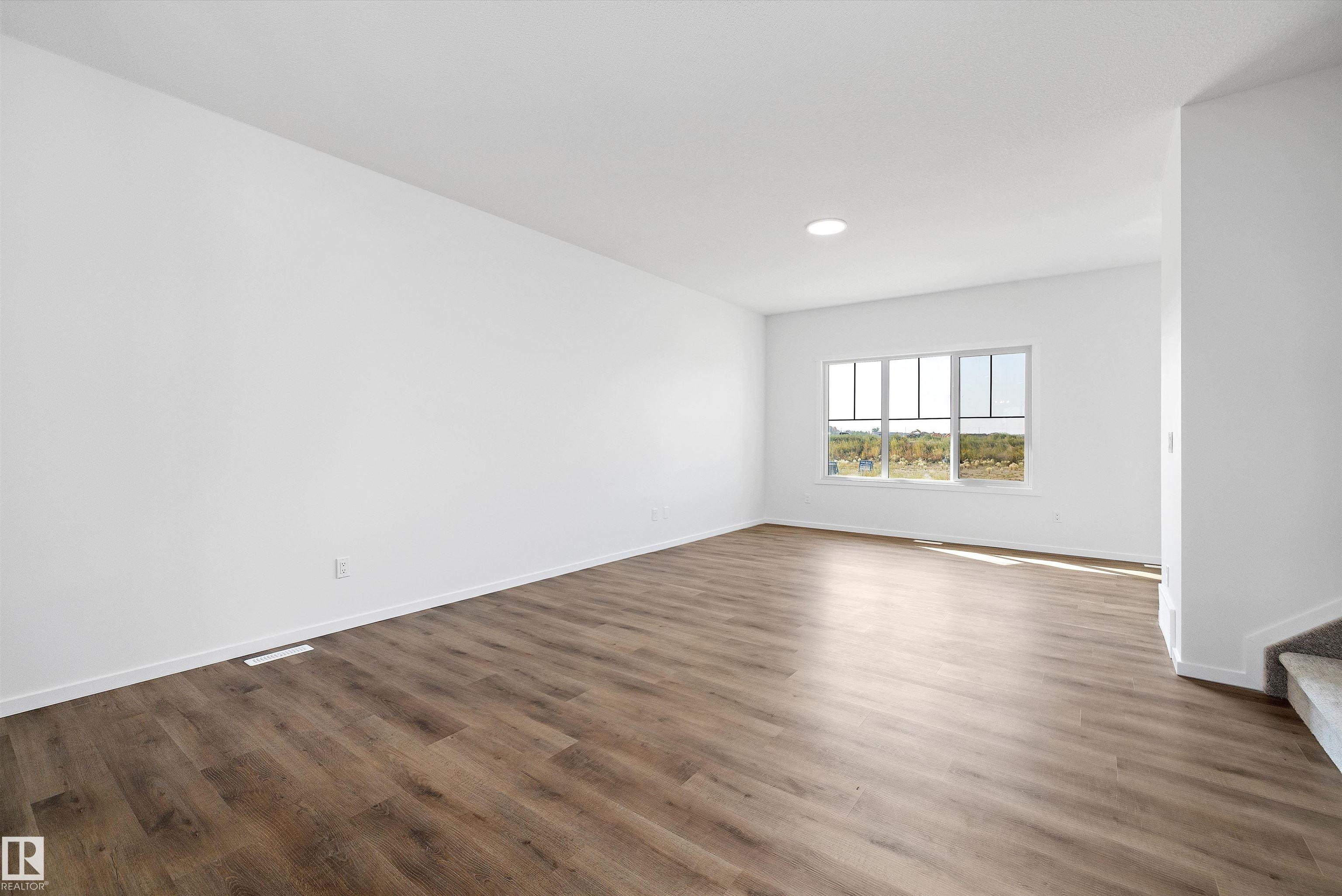 Photo 6 at 5458 Hawthorn Run SW, The Orchards At Ellerslie, Edmonton