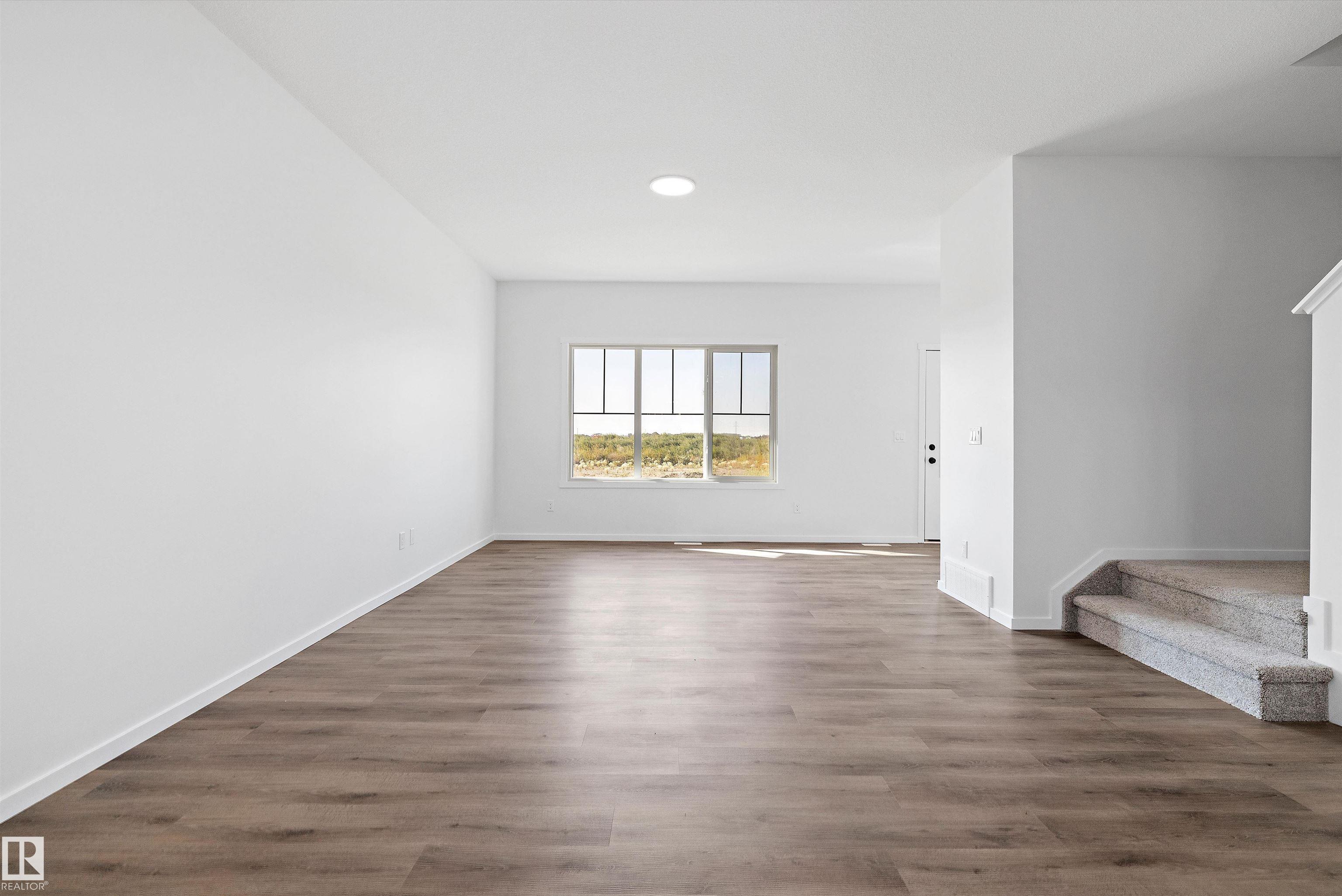 Photo 7 at 5458 Hawthorn Run SW, The Orchards At Ellerslie, Edmonton