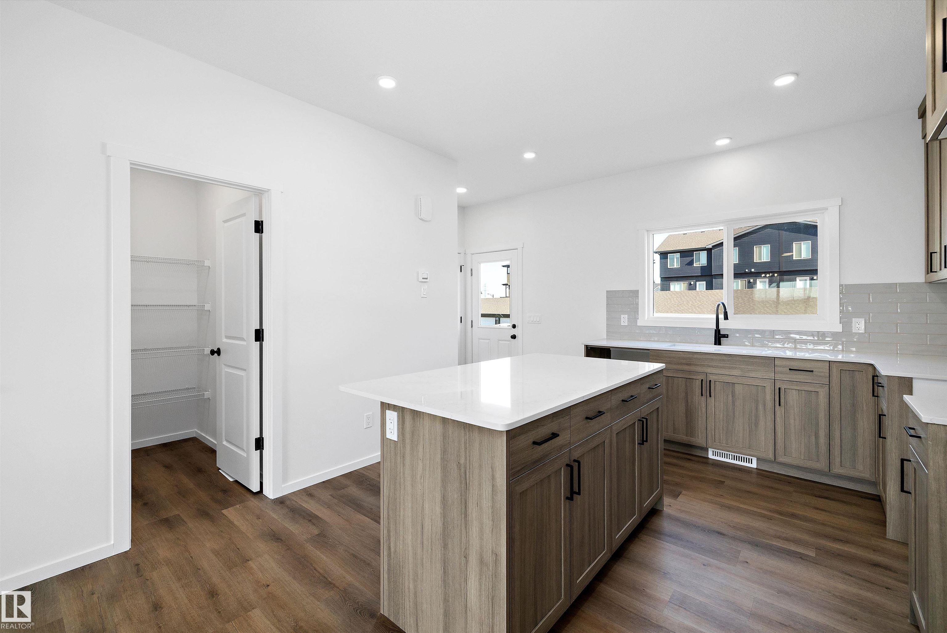 Photo 10 at 5458 Hawthorn Run SW, The Orchards At Ellerslie, Edmonton