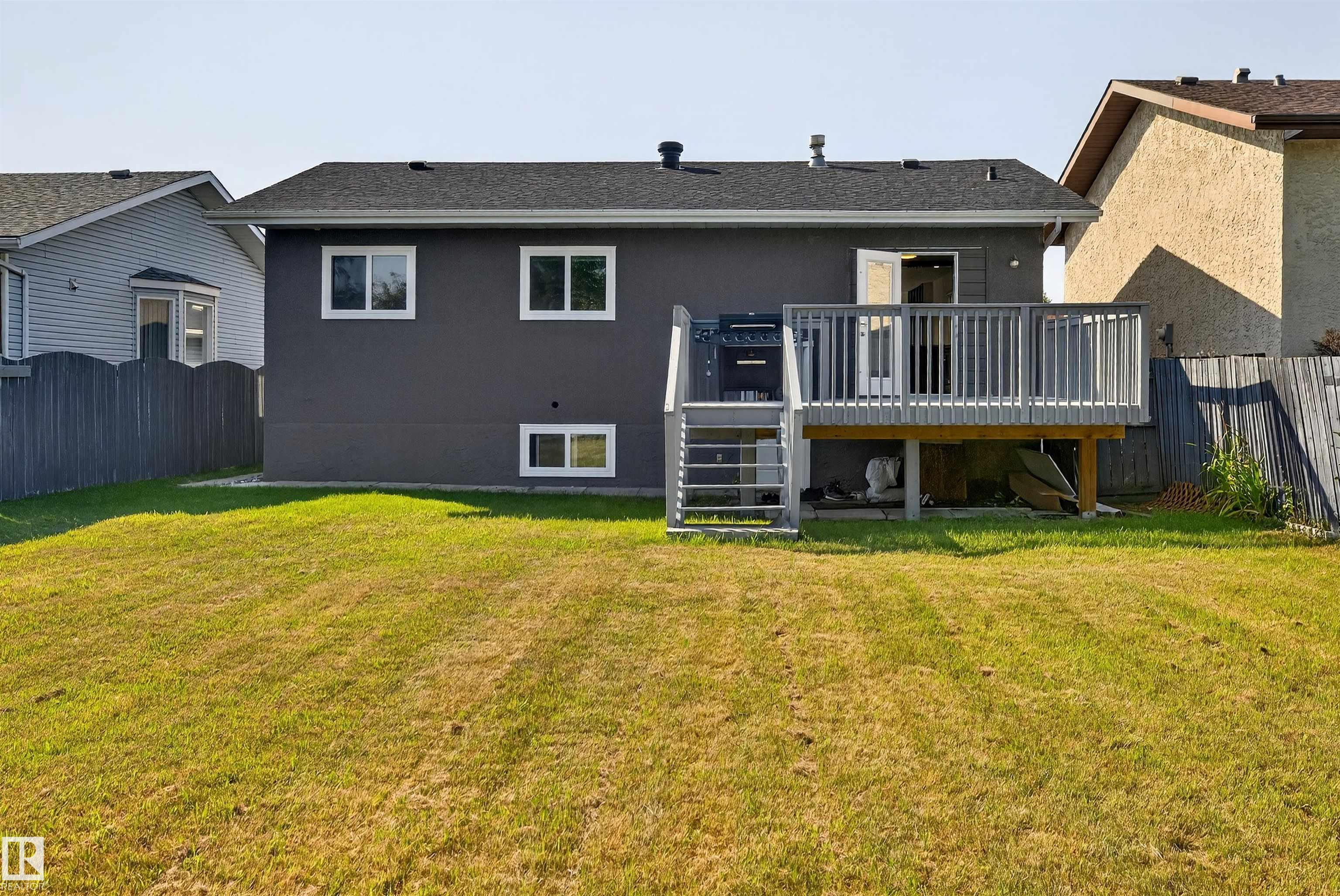 http://cdnparap120.paragonrels.com/ParagonImages/Property/p12/RAE/225368288/32/0/0/59cf391b90d19b31c312c29e2e9f0388/1/b0e5750b222c58623a20e9d501e993da/225368288-5cd4c6ce-c3a3-410f-b2c3-e123e262af17.JPG