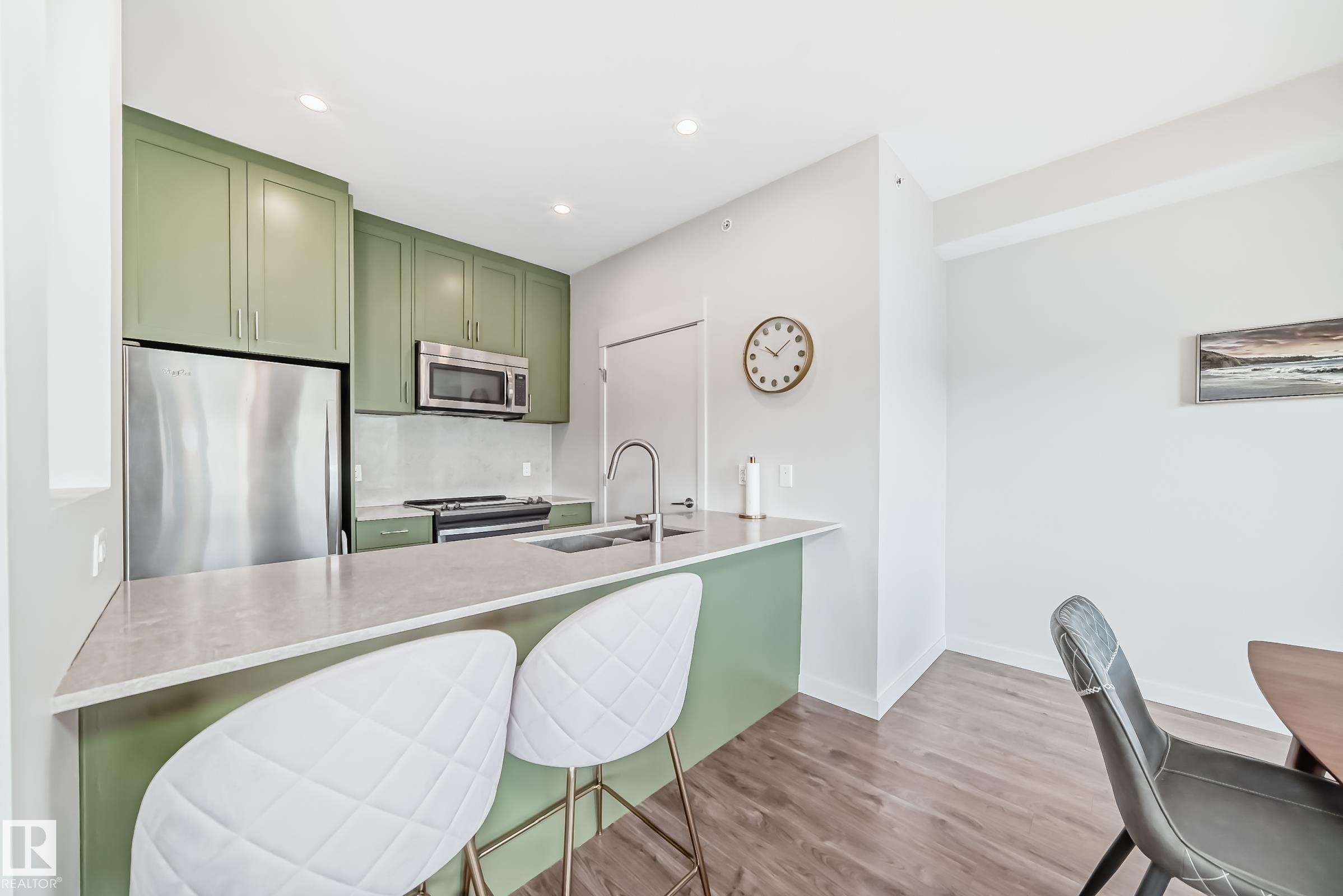 Photo 4 at 506 - 5 St Louis Street, Grandin, St. Albert