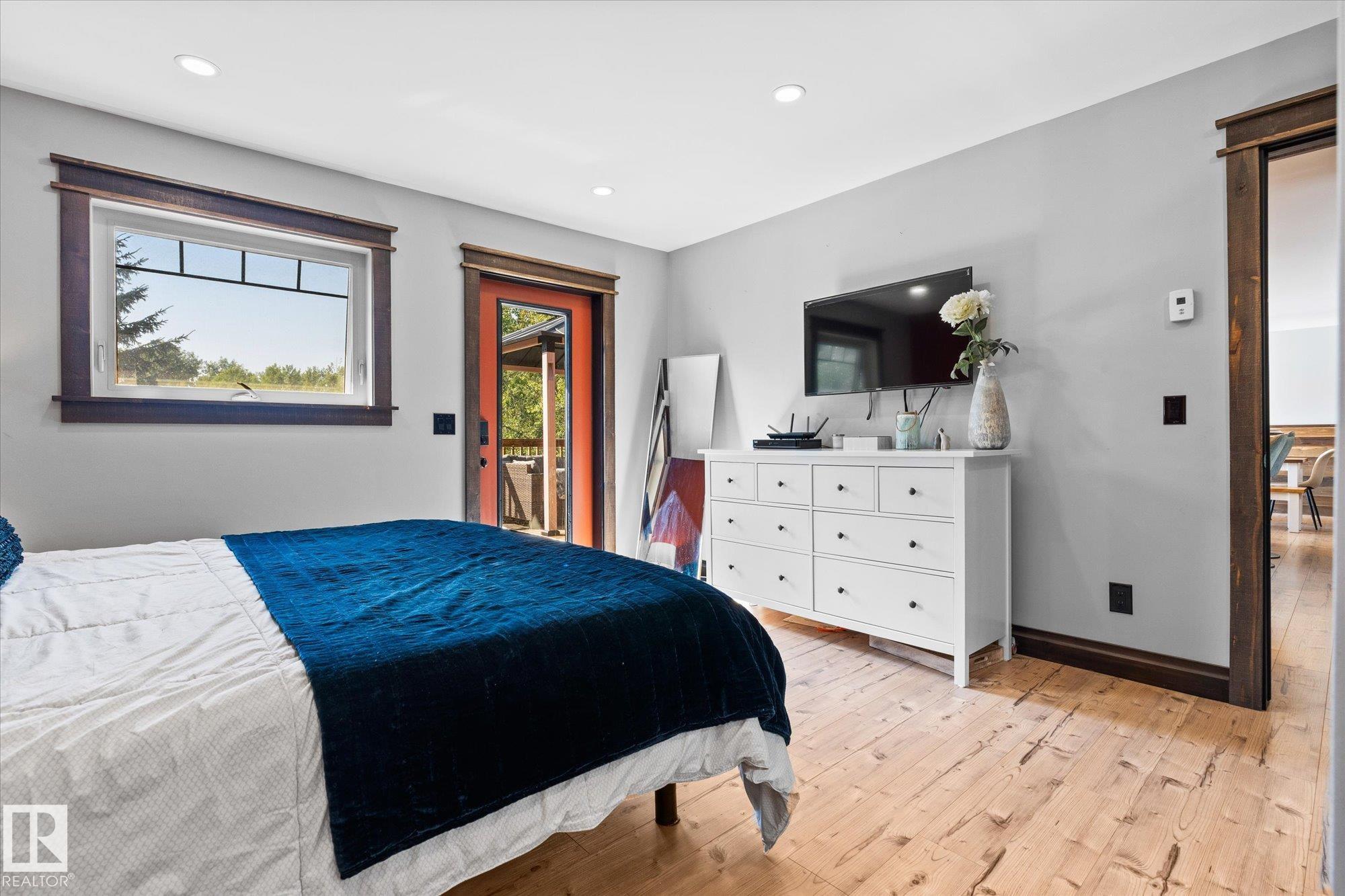 Photo 16 at 12 - 53333 Rge Road 20, Chateau Heights, Rural Parkland County
