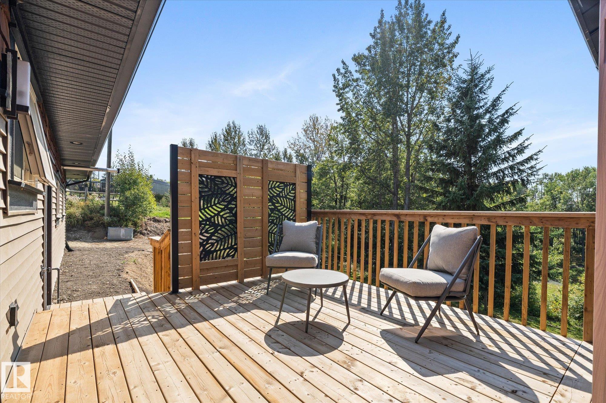 Photo 41 at 12 - 53333 Rge Road 20, Chateau Heights, Rural Parkland County