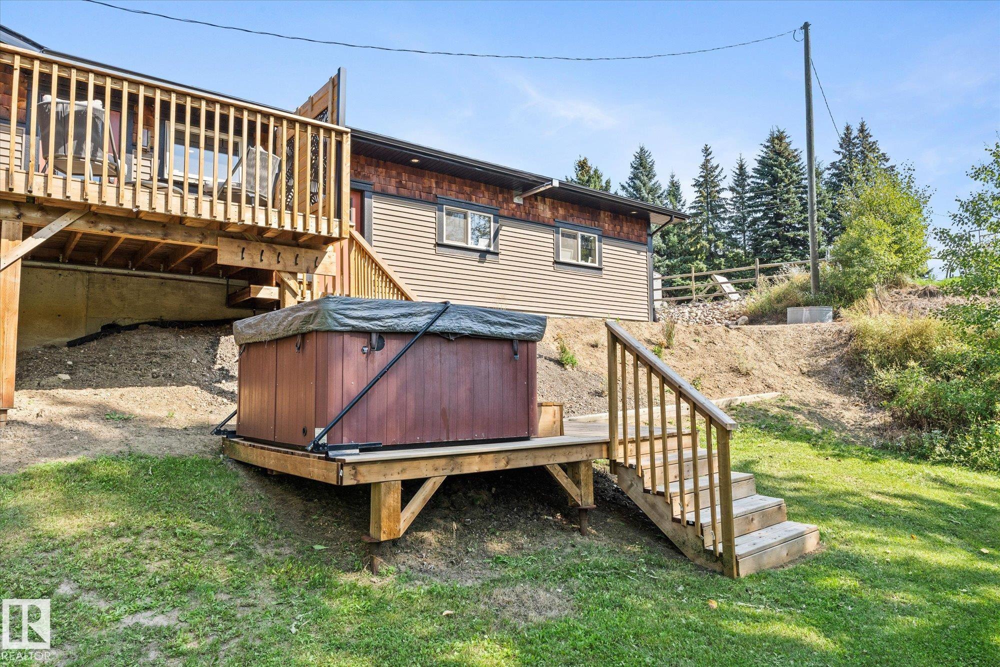 Photo 44 at 12 - 53333 Rge Road 20, Chateau Heights, Rural Parkland County