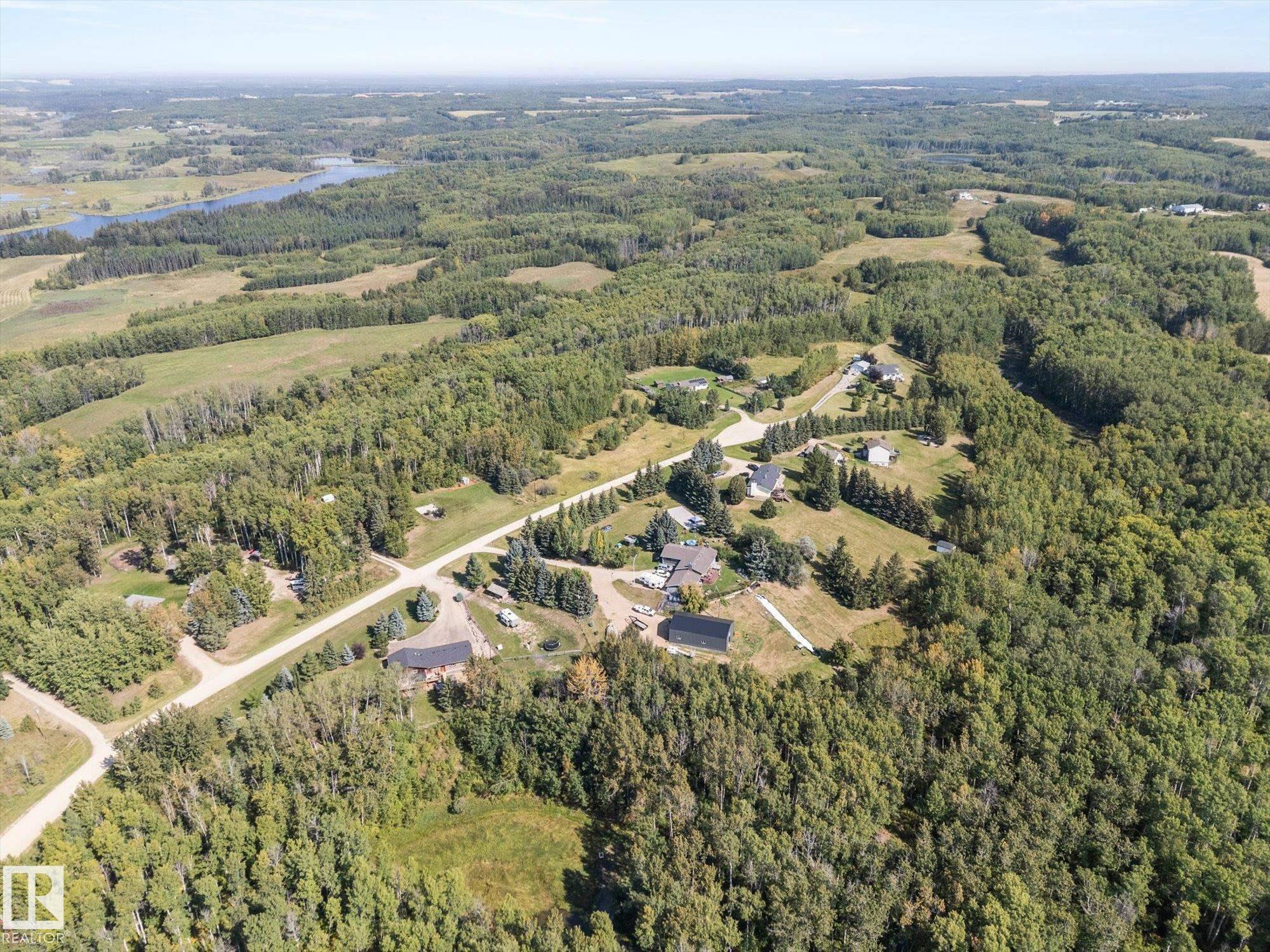 Photo 65 at 12 - 53333 Rge Road 20, Chateau Heights, Rural Parkland County