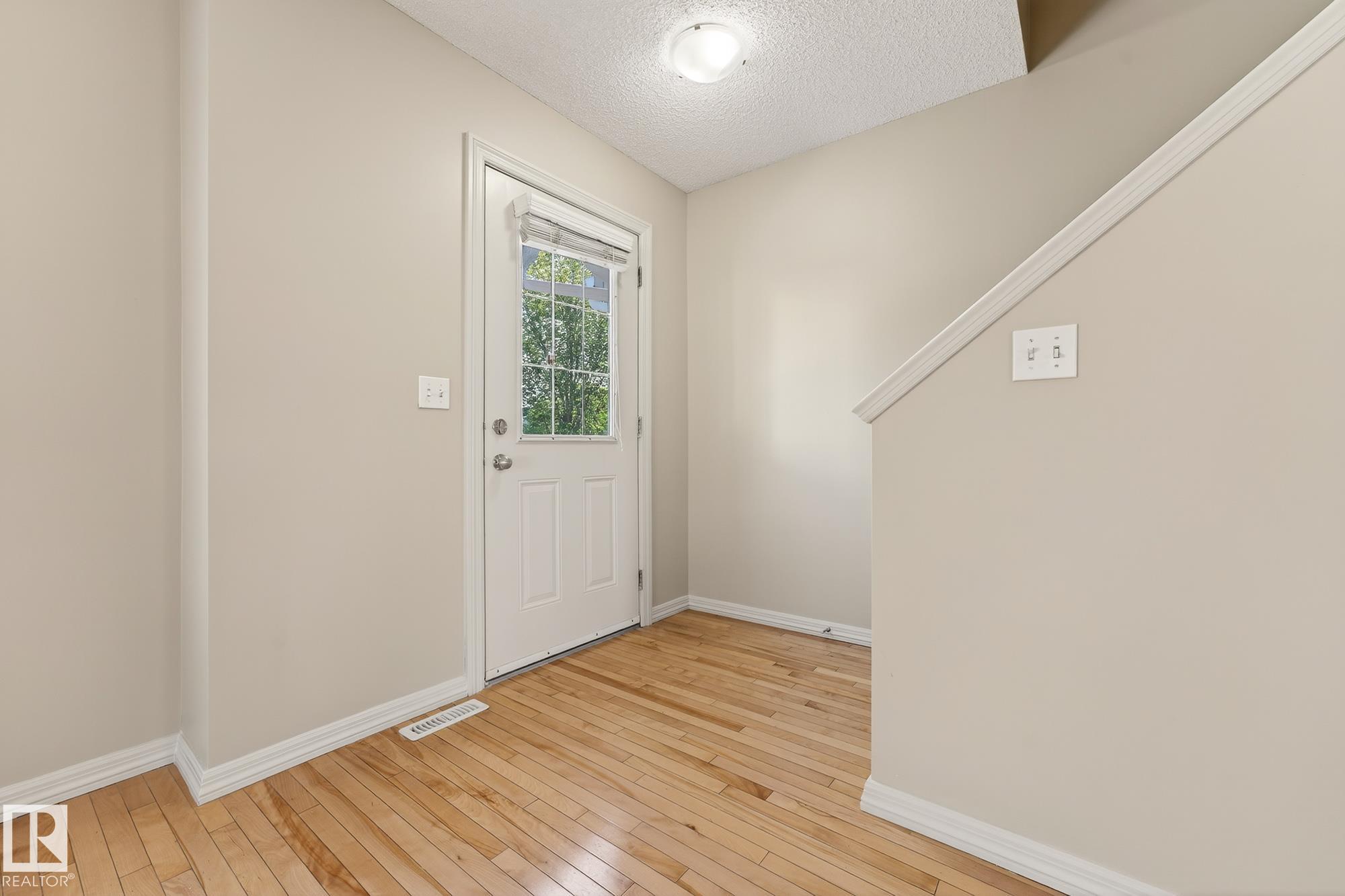 Photo 2 at 44 - 2336 Aspen Trail, Emerald Hills, Sherwood Park