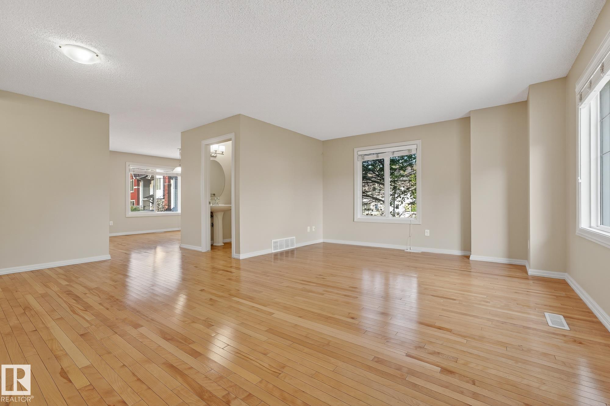 Photo 3 at 44 - 2336 Aspen Trail, Emerald Hills, Sherwood Park