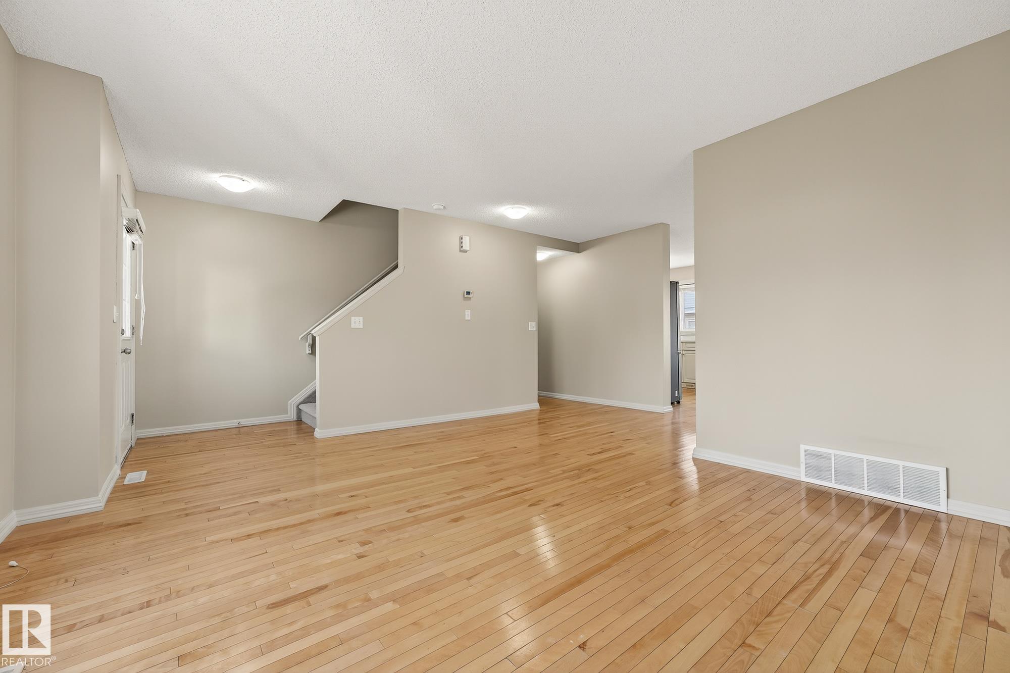 Photo 4 at 44 - 2336 Aspen Trail, Emerald Hills, Sherwood Park