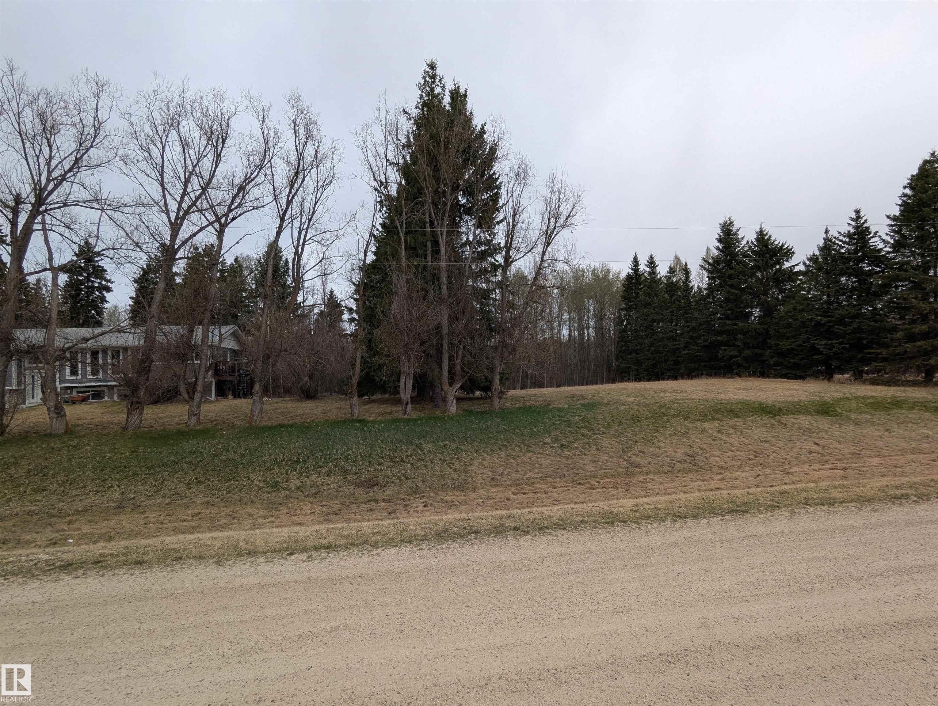 Photo 6 at 52414 Rge Road 20, Arrowhead Estates, Rural Parkland County