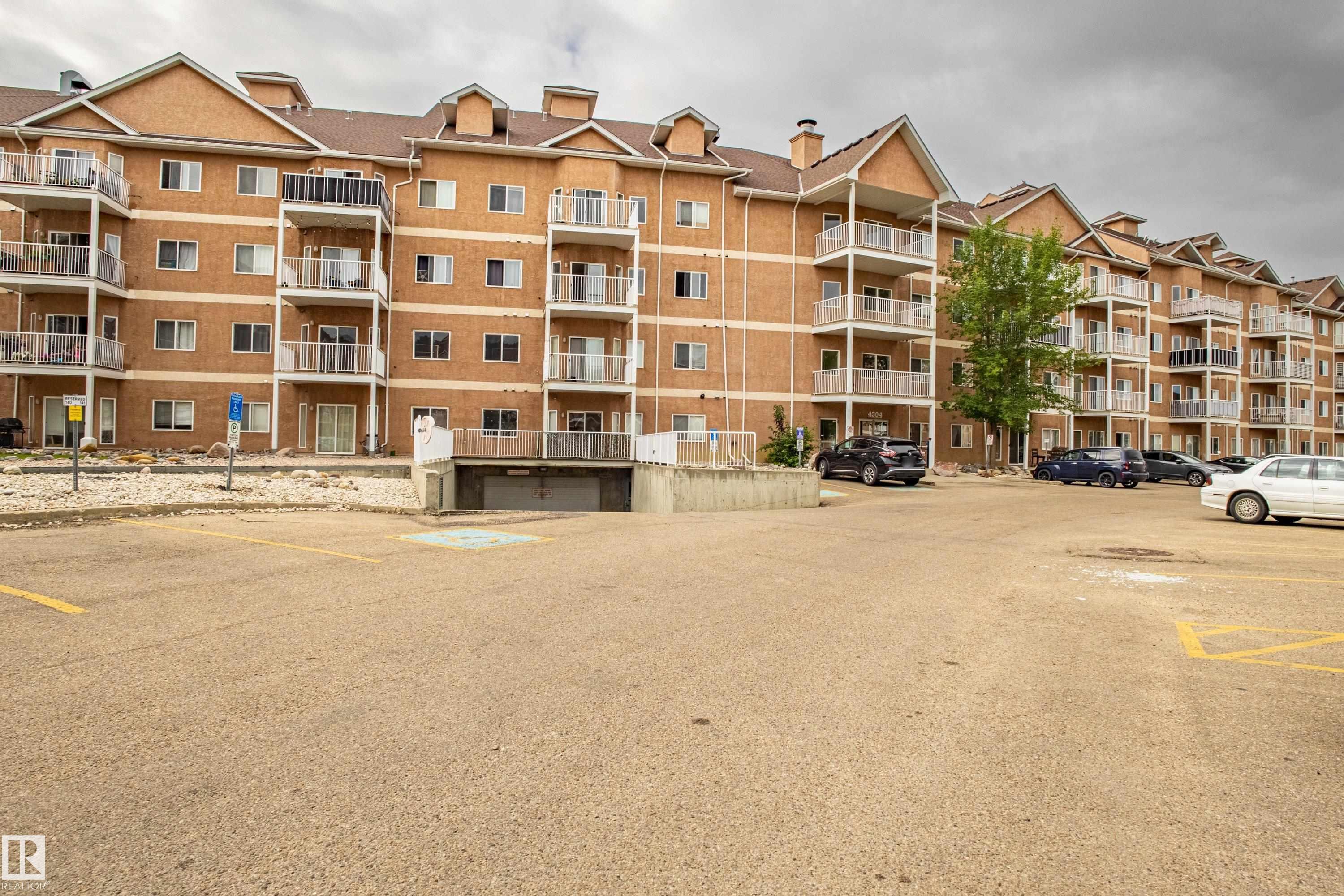 326 - 4304 139 Avenue NW, Clareview Town Centre, Edmonton 