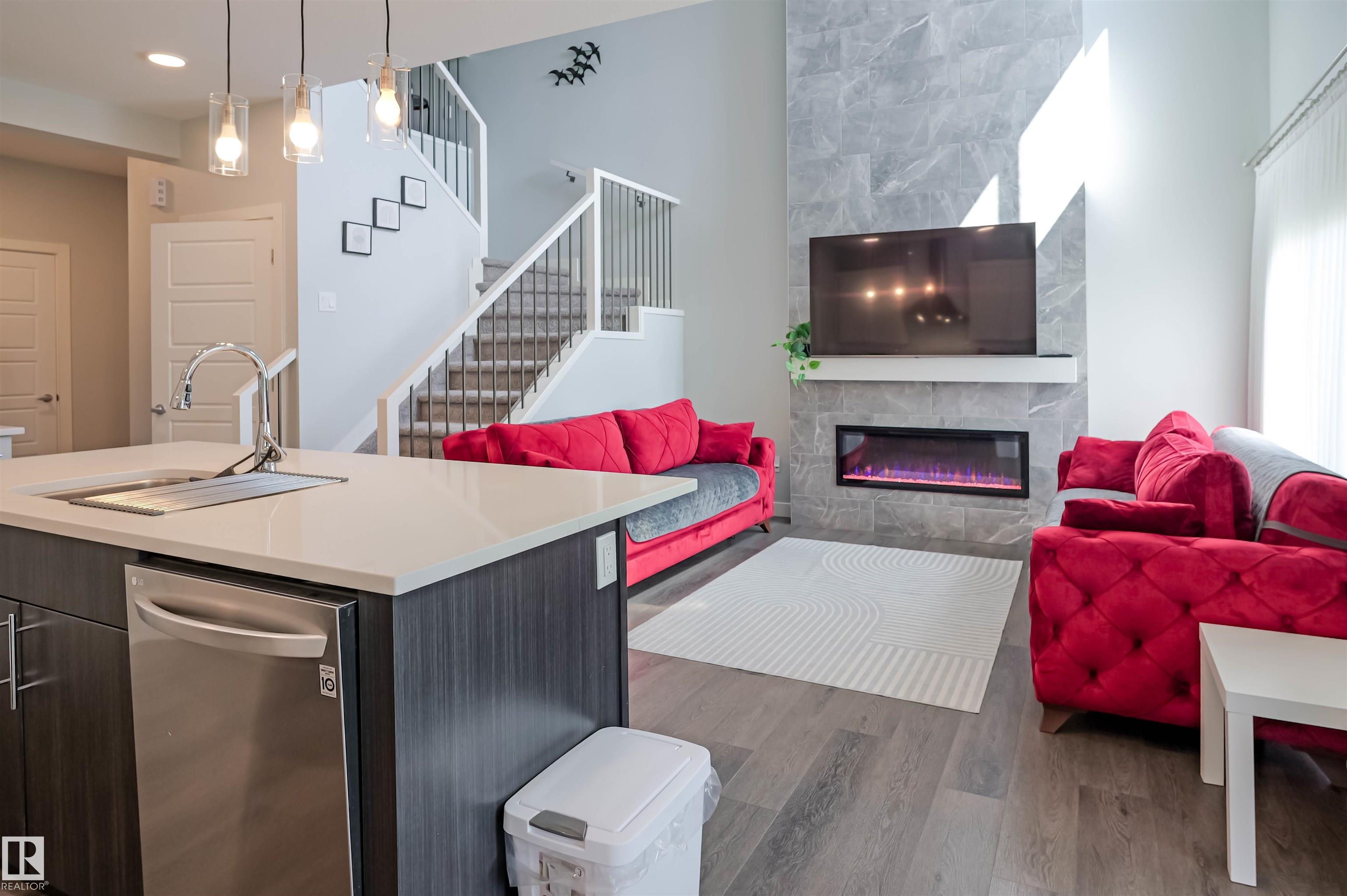Photo 12 at 111 Kingsbury Circle, Kenton, Spruce Grove