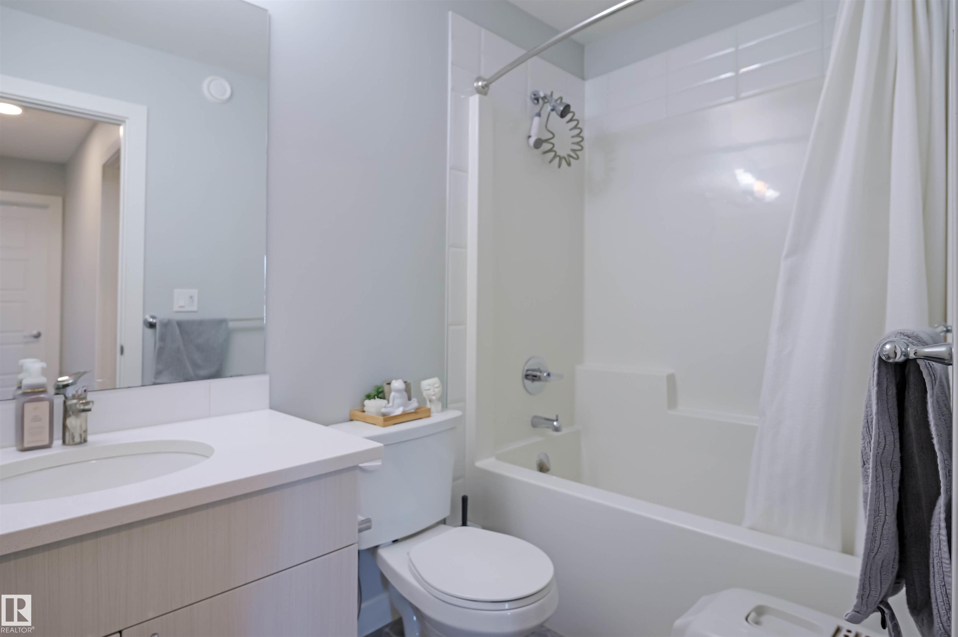 Photo 21 at 111 Kingsbury Circle, Kenton, Spruce Grove
