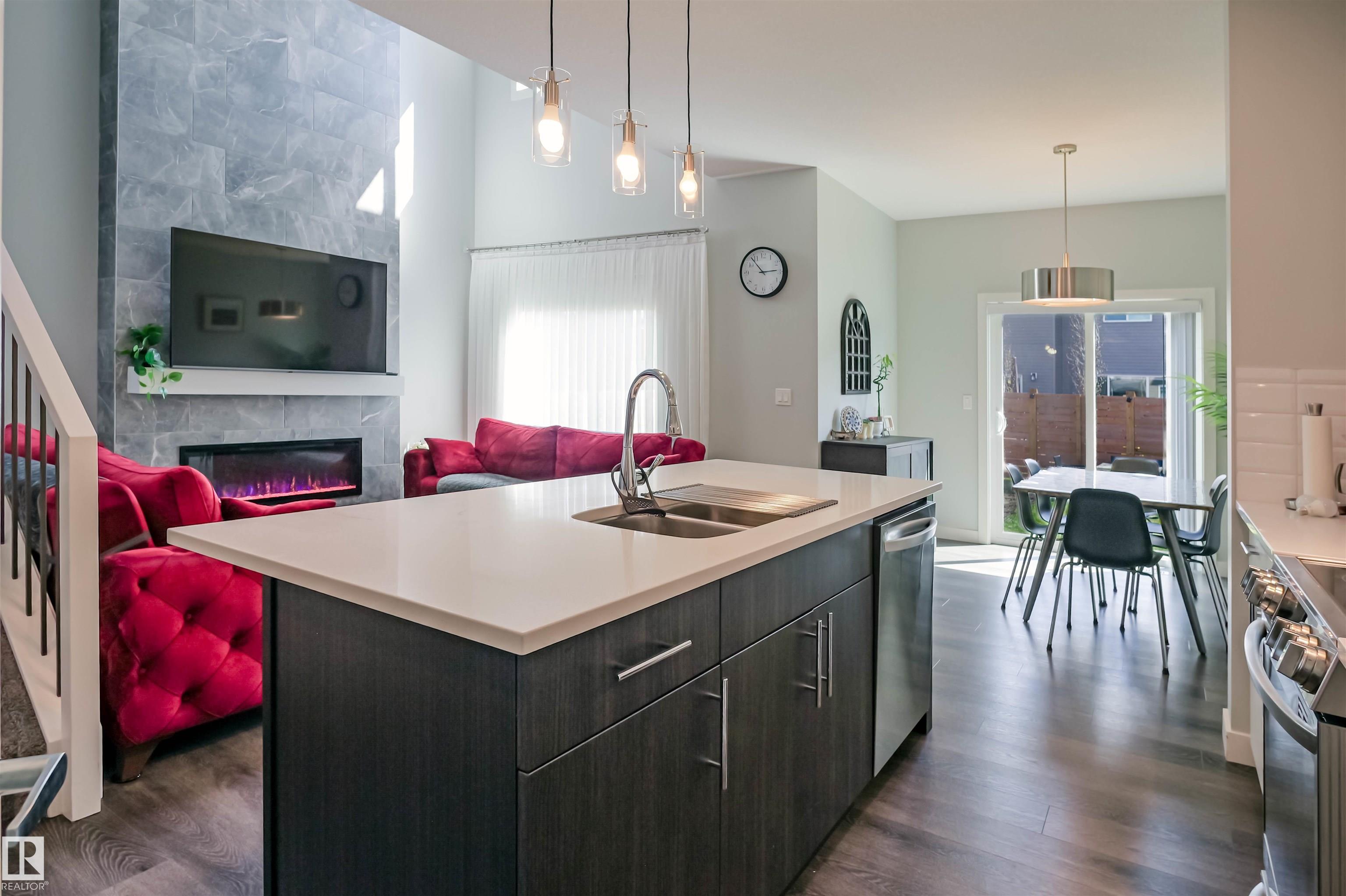 Photo 9 at 111 Kingsbury Circle, Kenton, Spruce Grove