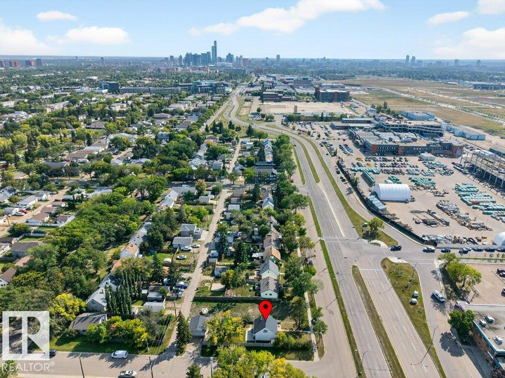 http://cdnparap120.paragonrels.com/ParagonImages/Property/p12/RAE/225368427/55/0/0/f1a1ef2015dd72649e5ba2d092a66df7/1/b8f2a0e8af123b836ccd021a24617dab/225368427-316e7df3-5266-41de-b43e-935daf3cf4e1.JPG