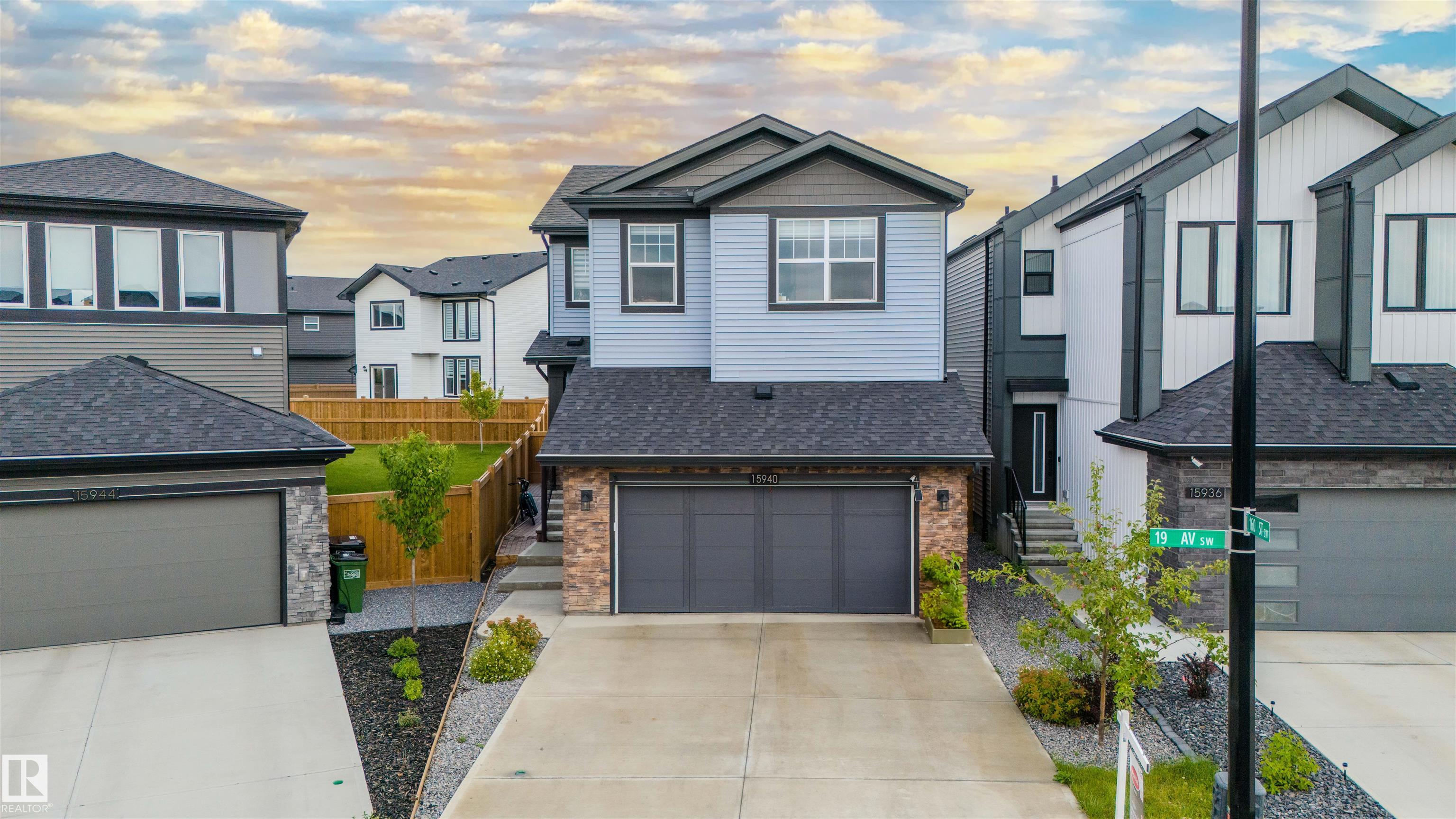15940 19 Avenue SW, Glenridding Ravine, Edmonton 