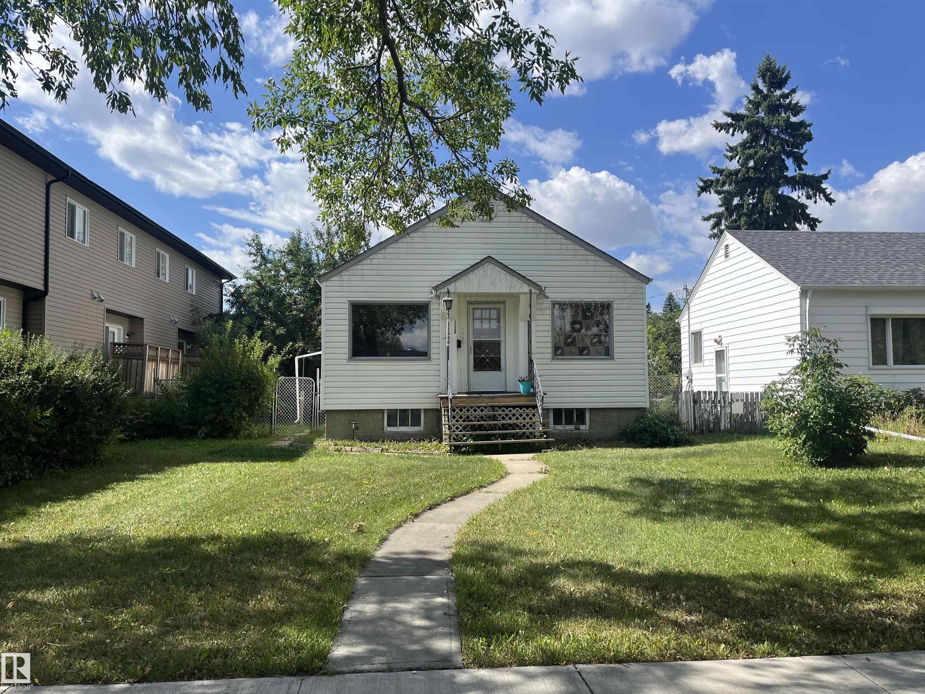 11206 104 Street NW, Spruce Avenue, Edmonton 