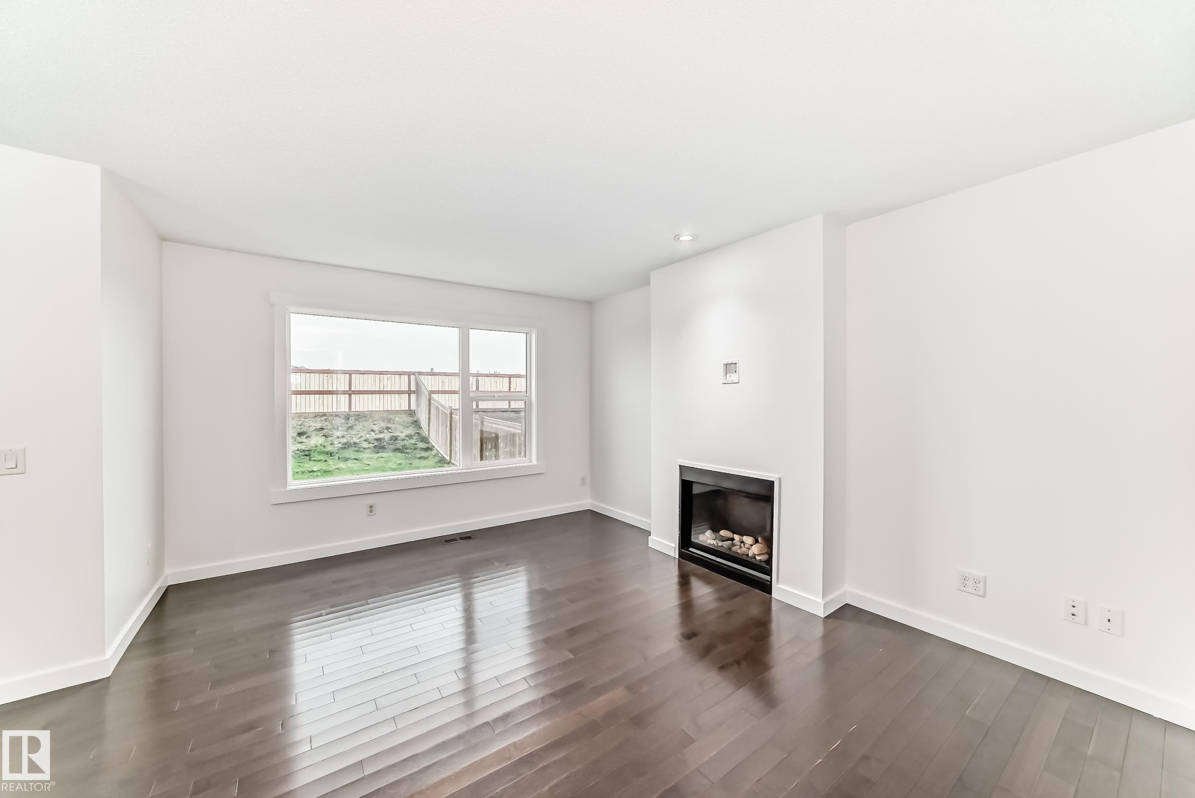 Photo 16 at 359 Simmonds Way, Southfork, Leduc