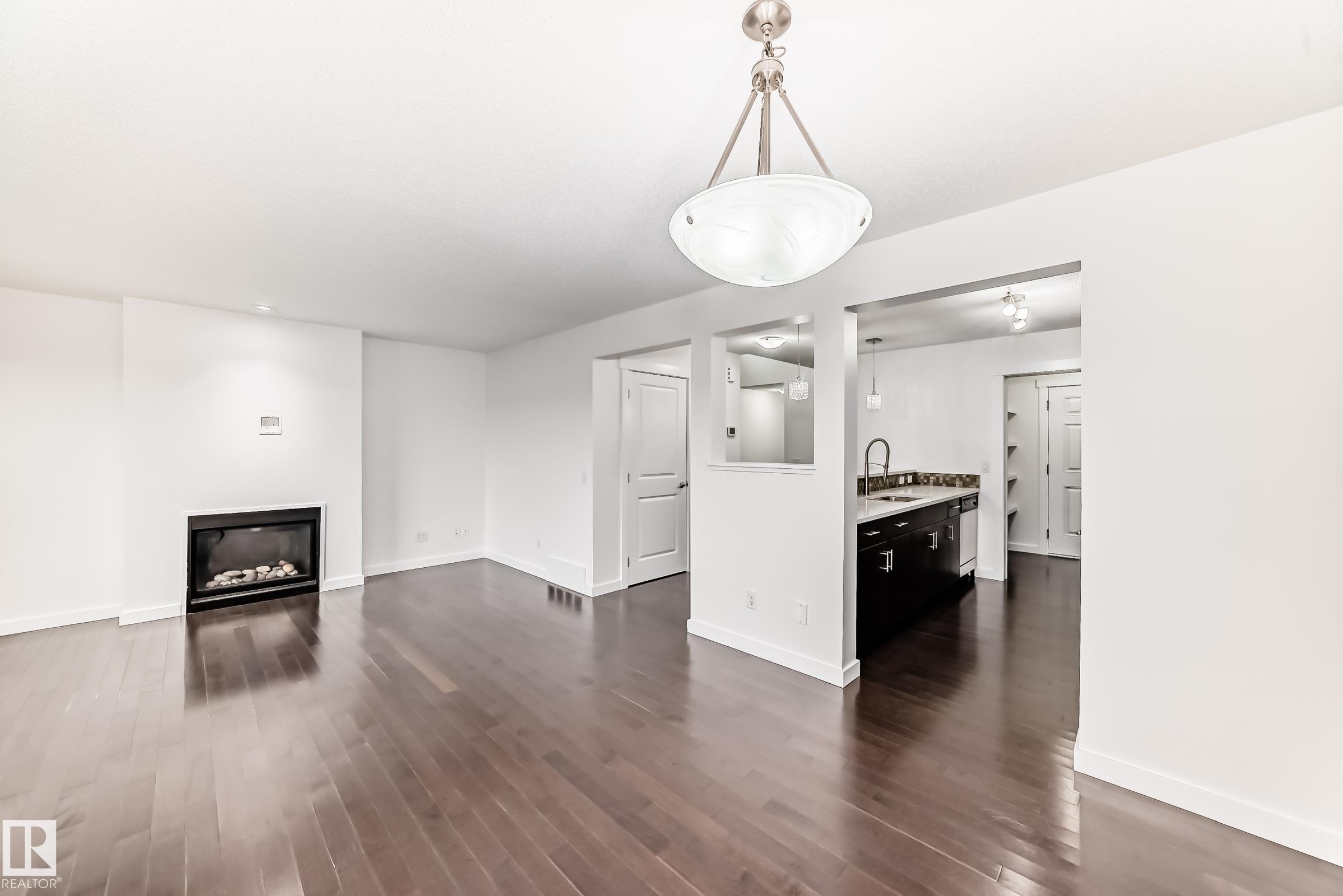 Photo 9 at 359 Simmonds Way, Southfork, Leduc