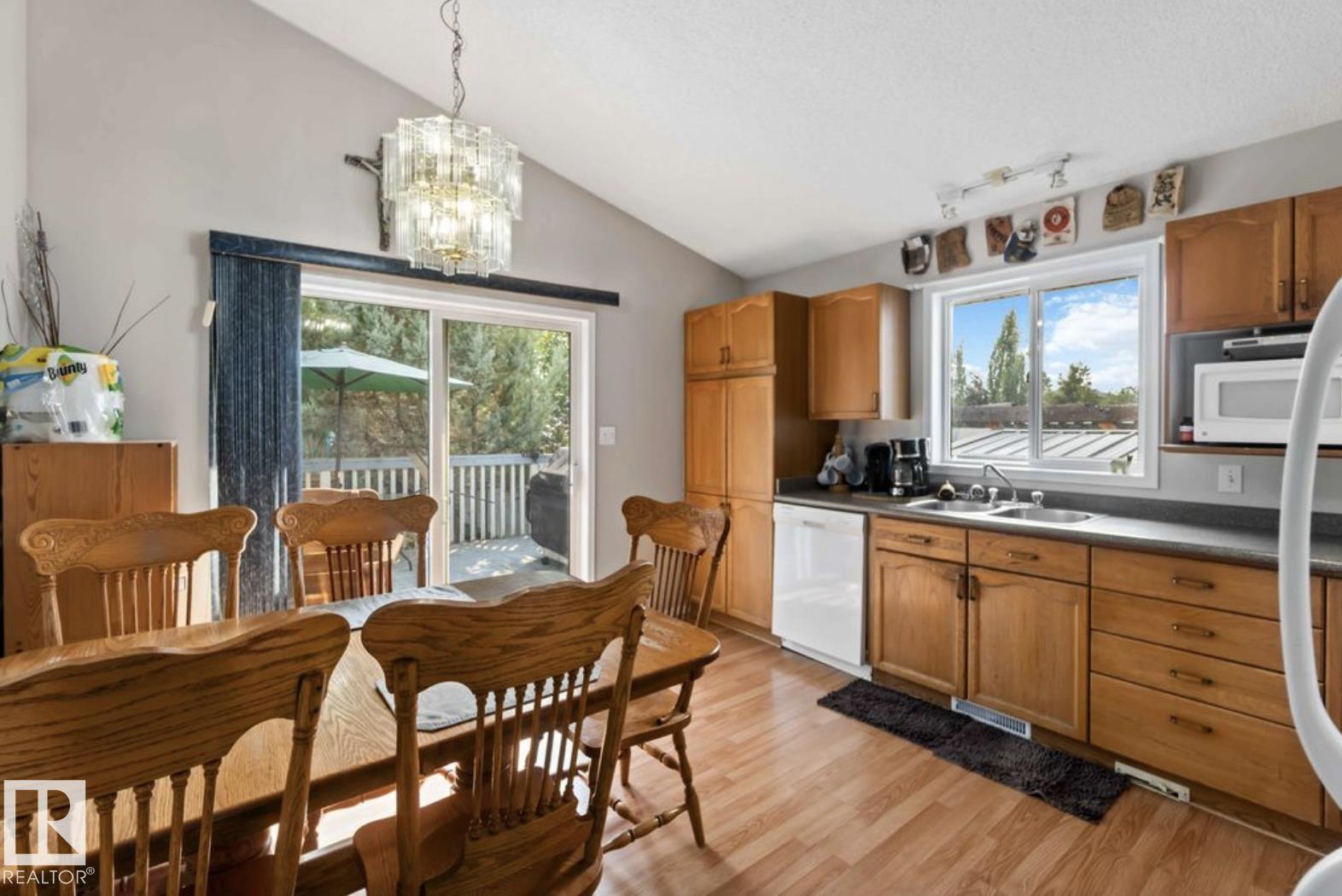 Photo 12 at 19 Westwood Green, Westpark, Fort Saskatchewan