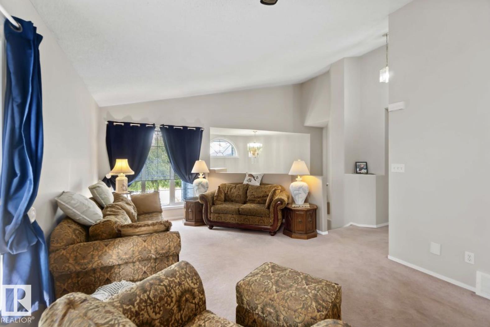 Photo 10 at 19 Westwood Green, Westpark, Fort Saskatchewan