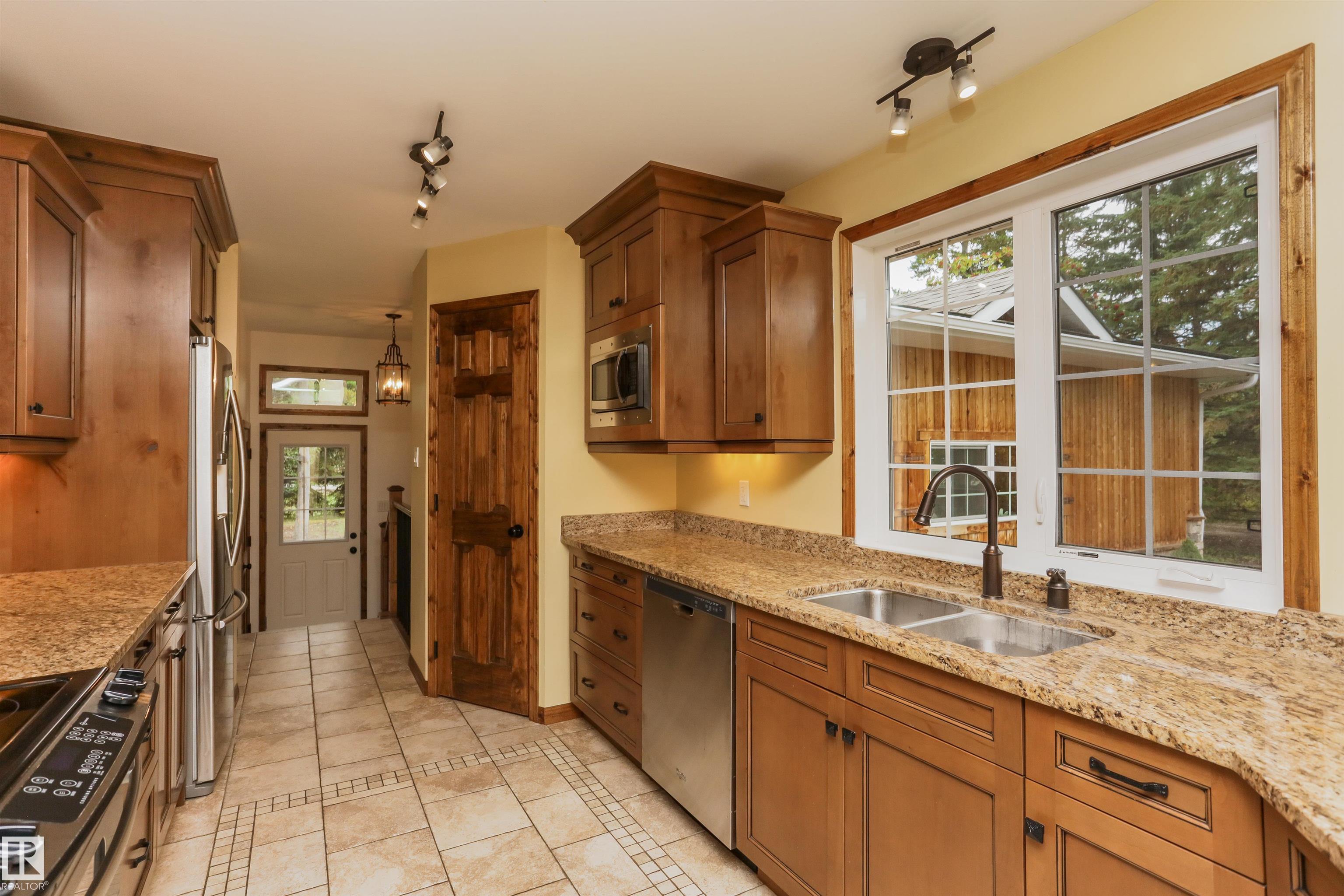 Photo 17 at 70 - 50450 Rge Road 233, Gateway Estate, Rural Leduc County