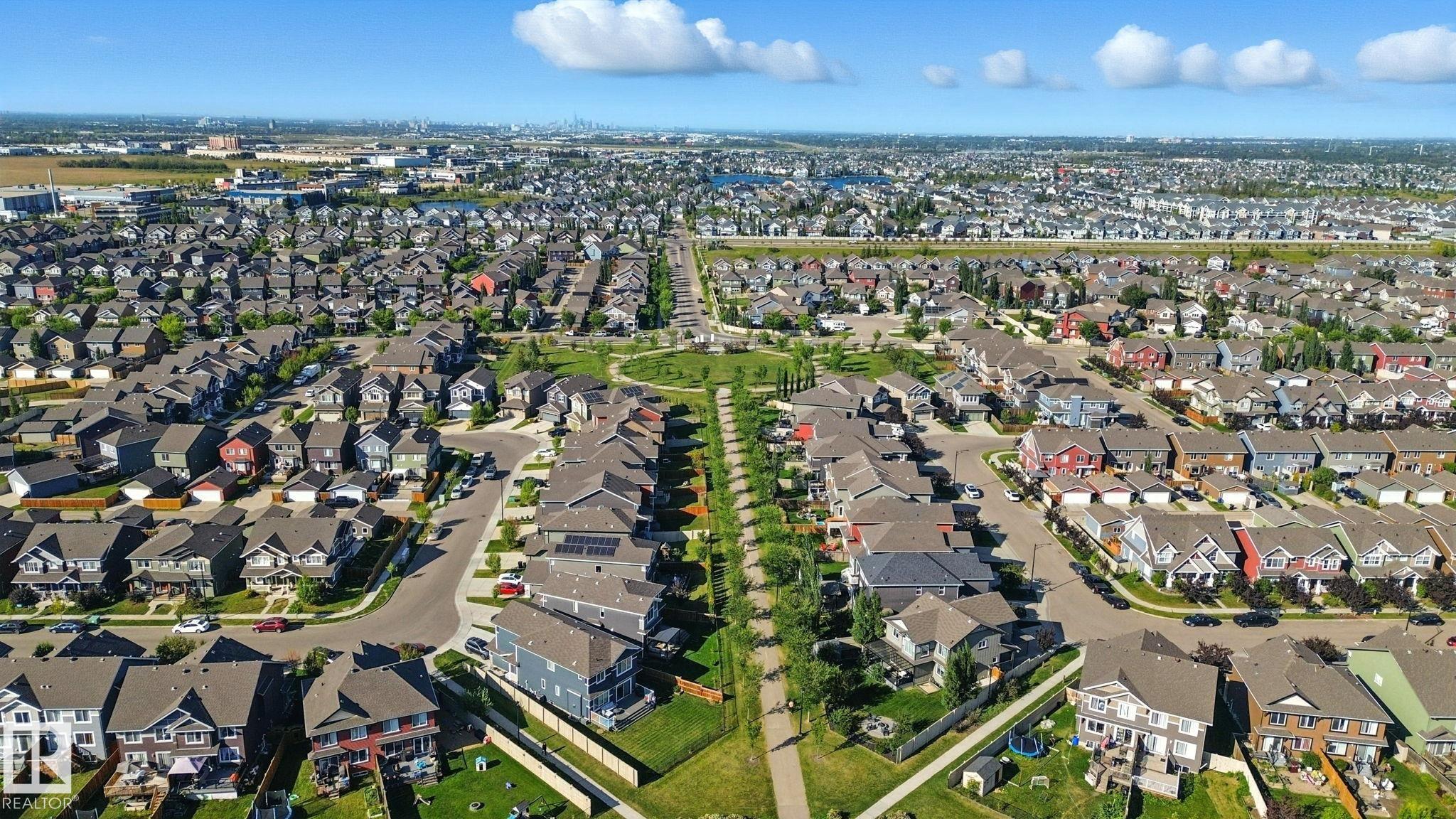 http://cdnparap120.paragonrels.com/ParagonImages/Property/p12/RAE/225368683/21/0/0/b867a0820dcb23e187109659a987c978/1/d767e240386b2b4d7103fbb7fad344ce/225368683-da33f8c1-fc5e-4329-ac86-6cdf9a1276b5.JPG