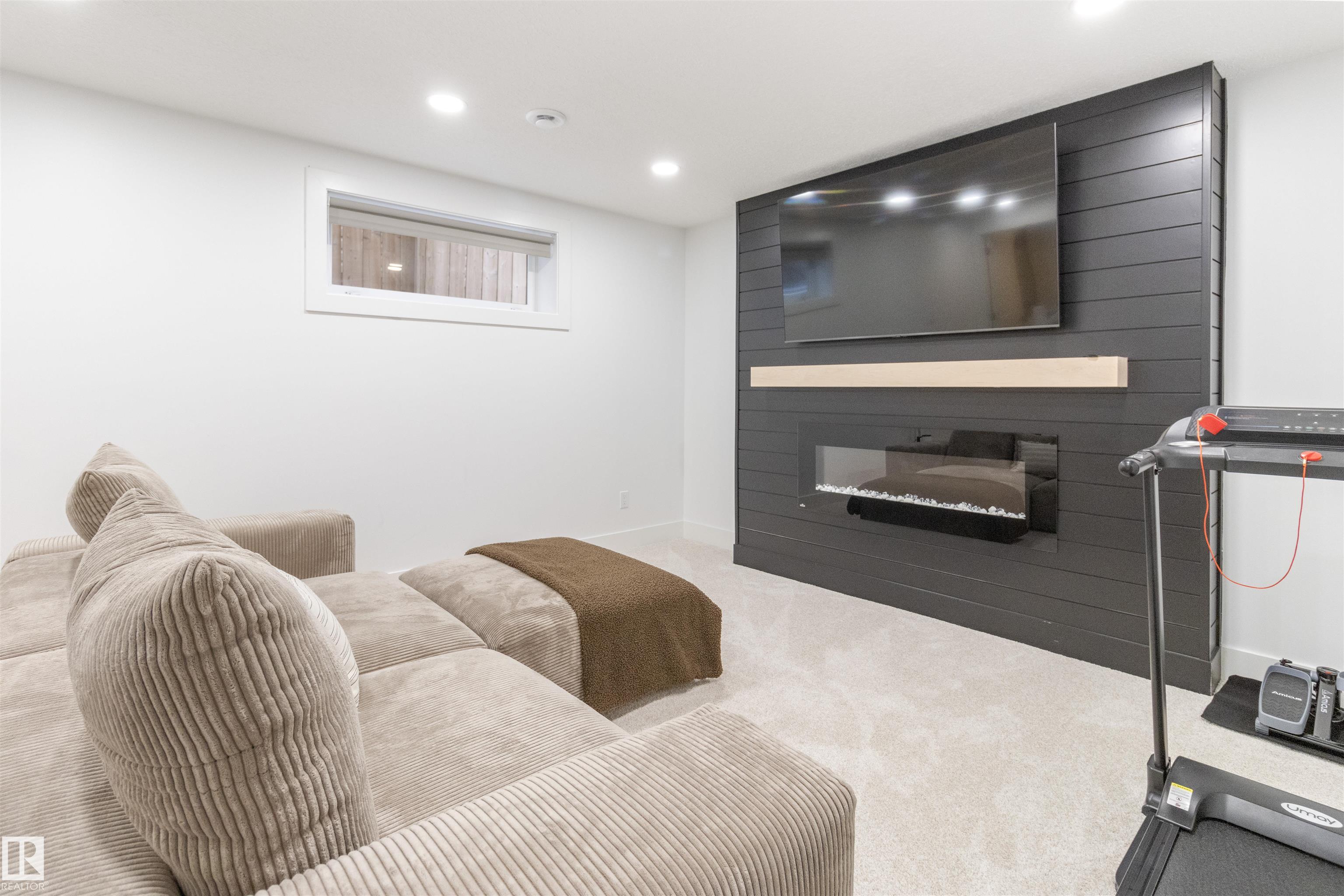 Photo 36 at 1063 Foxwood Crescent, Foxboro, Sherwood Park
