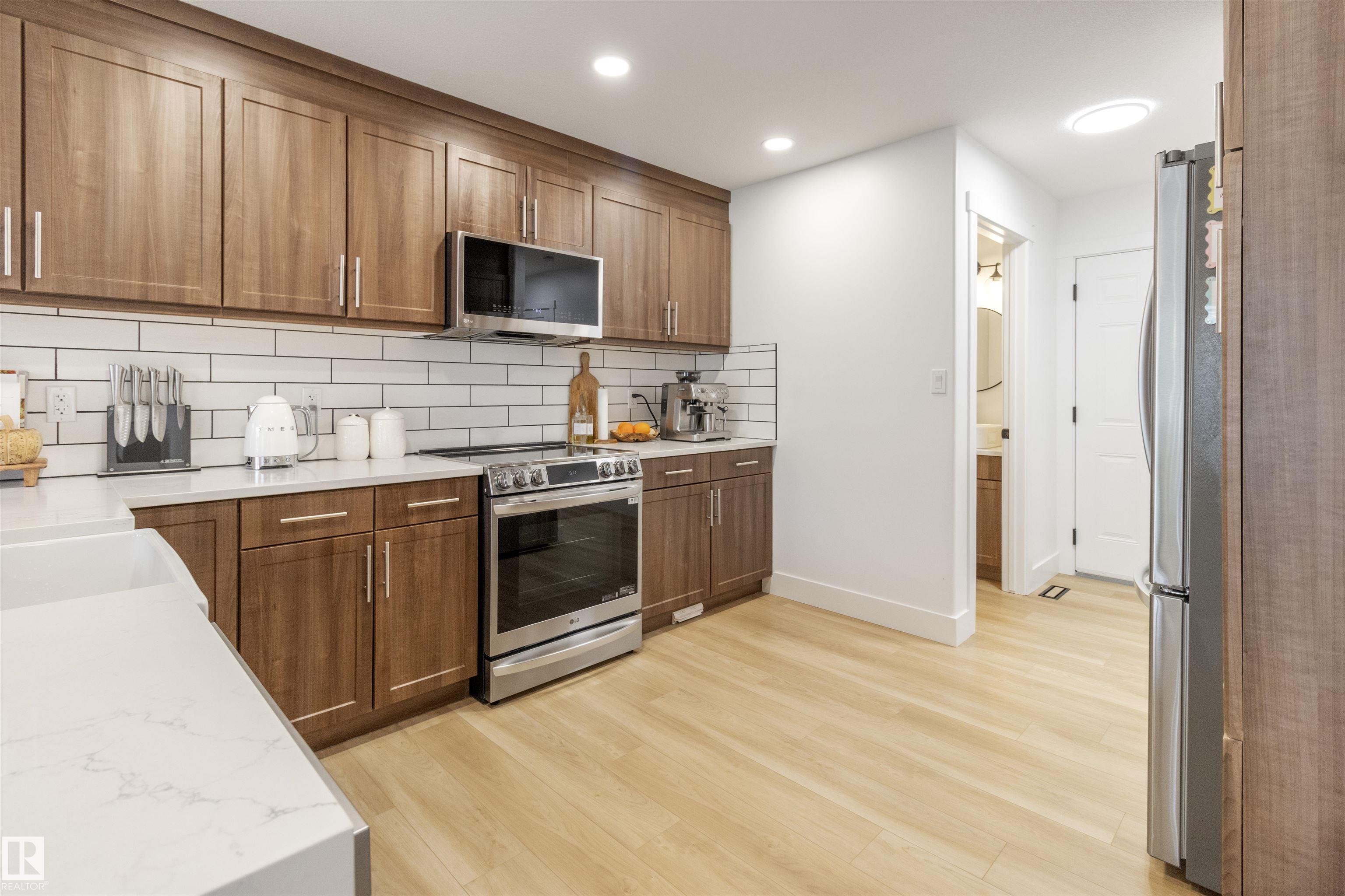 Photo 8 at 1063 Foxwood Crescent, Foxboro, Sherwood Park