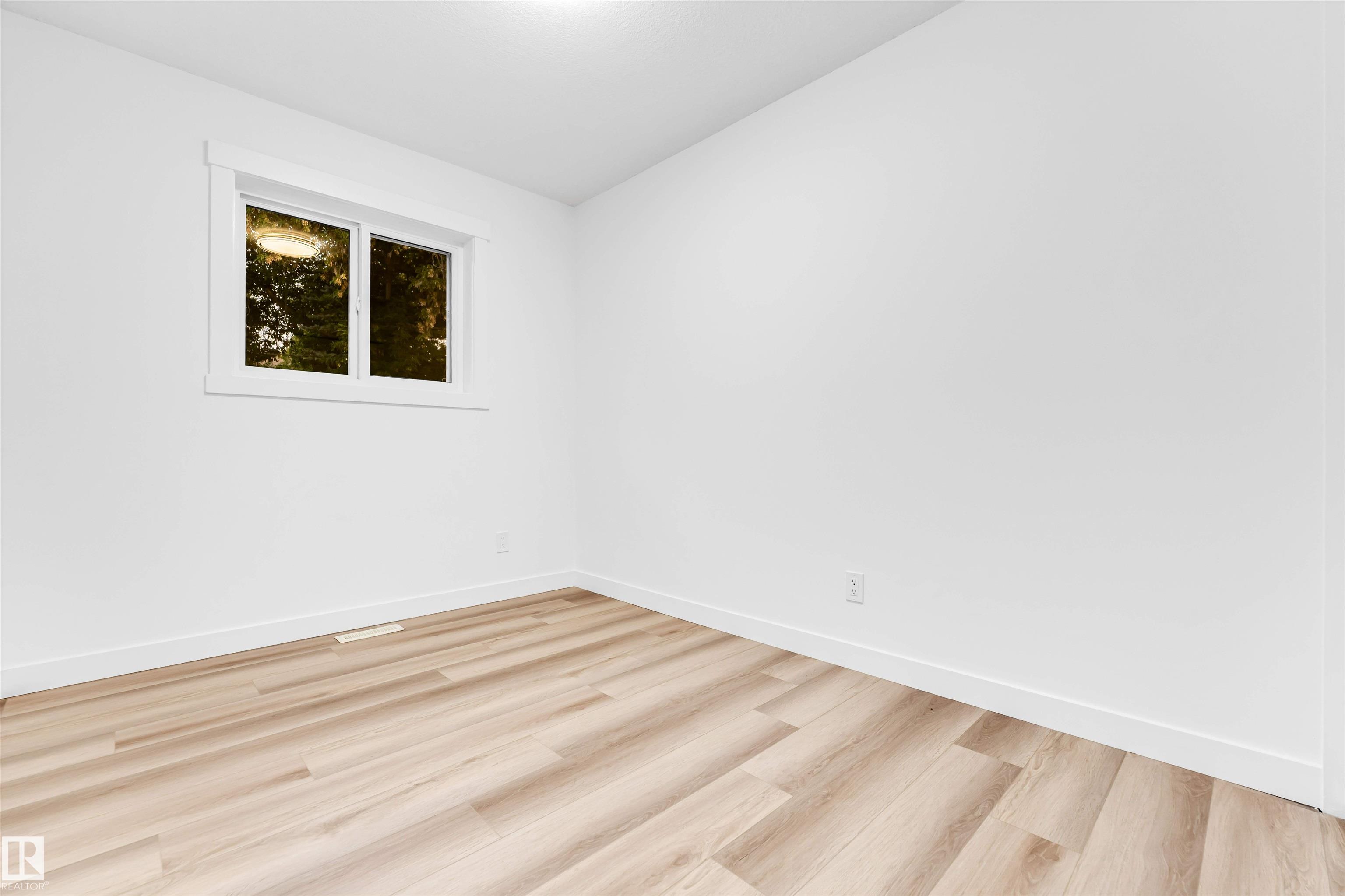 Photo 32 at 4805 44 Avenue, Beau Meadow, Beaumont