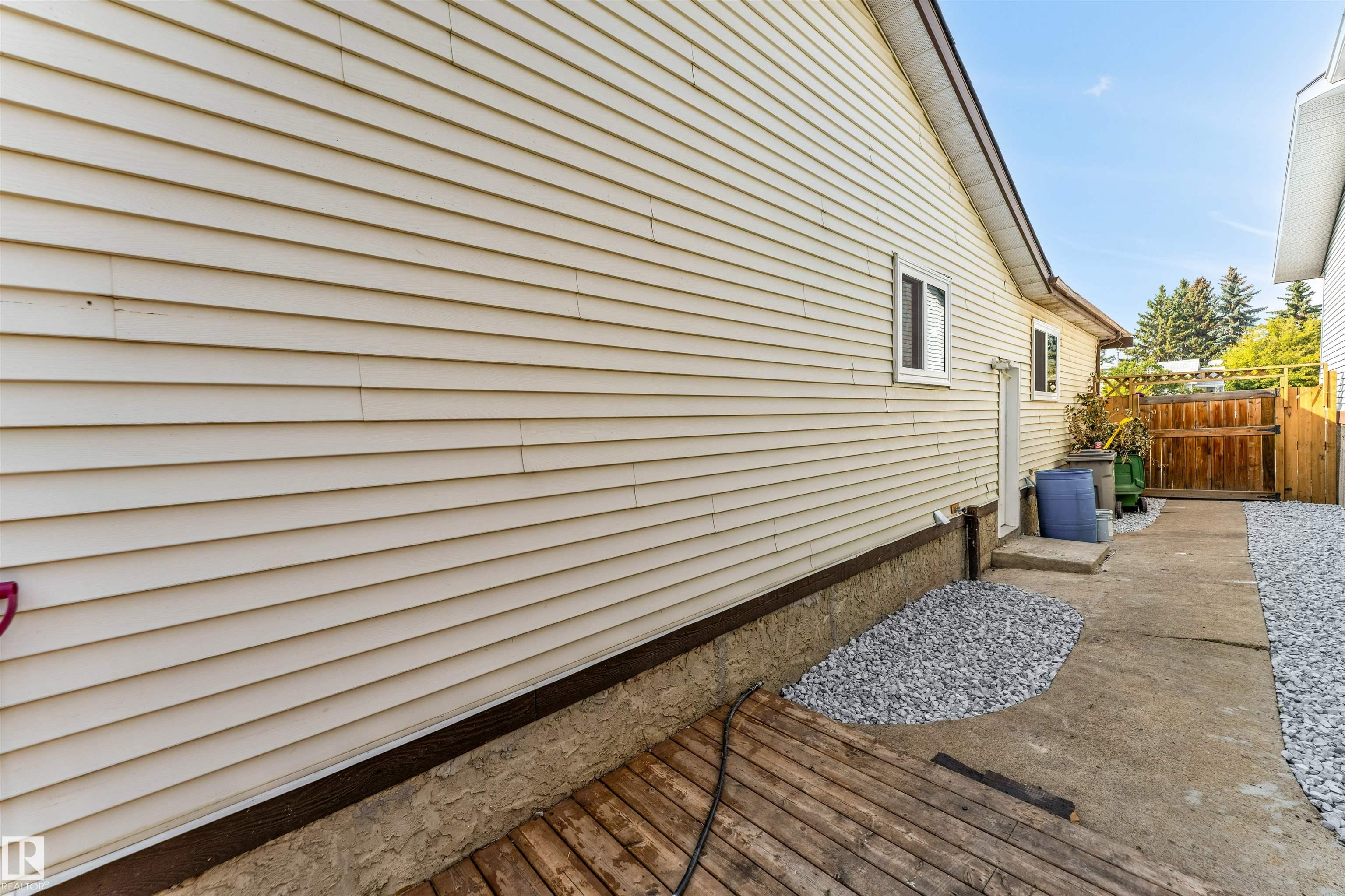 Photo 7 at 4805 44 Avenue, Beau Meadow, Beaumont