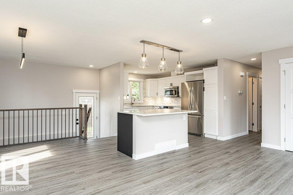 Photo 6 at 8518 98 Avenue, Pineview Fort Sask., Fort Saskatchewan