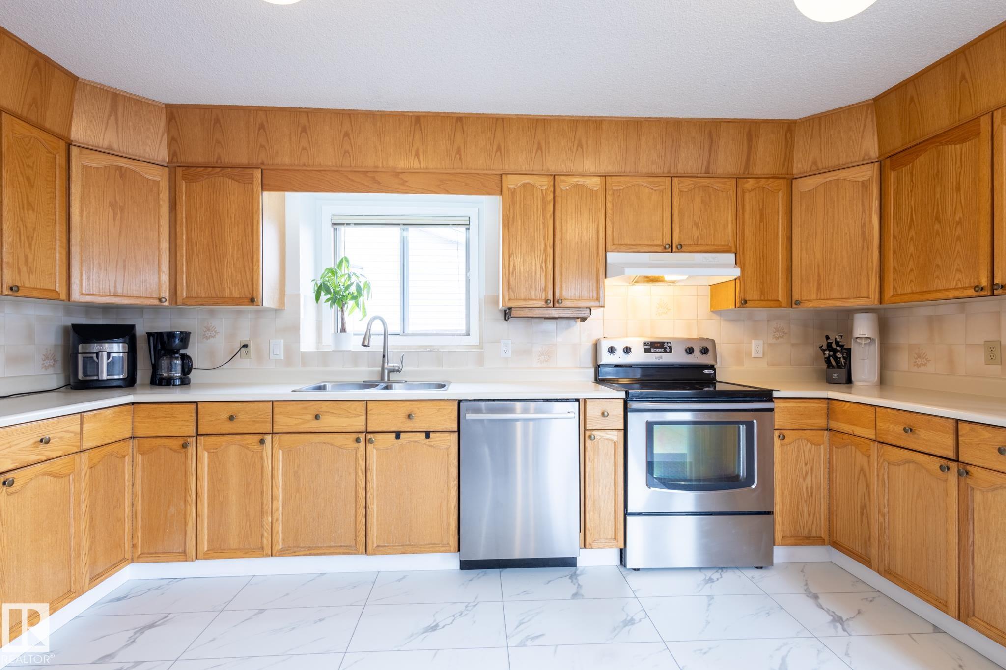 Photo 19 at 7640 158a Avenue NW, Mayliewan, Edmonton