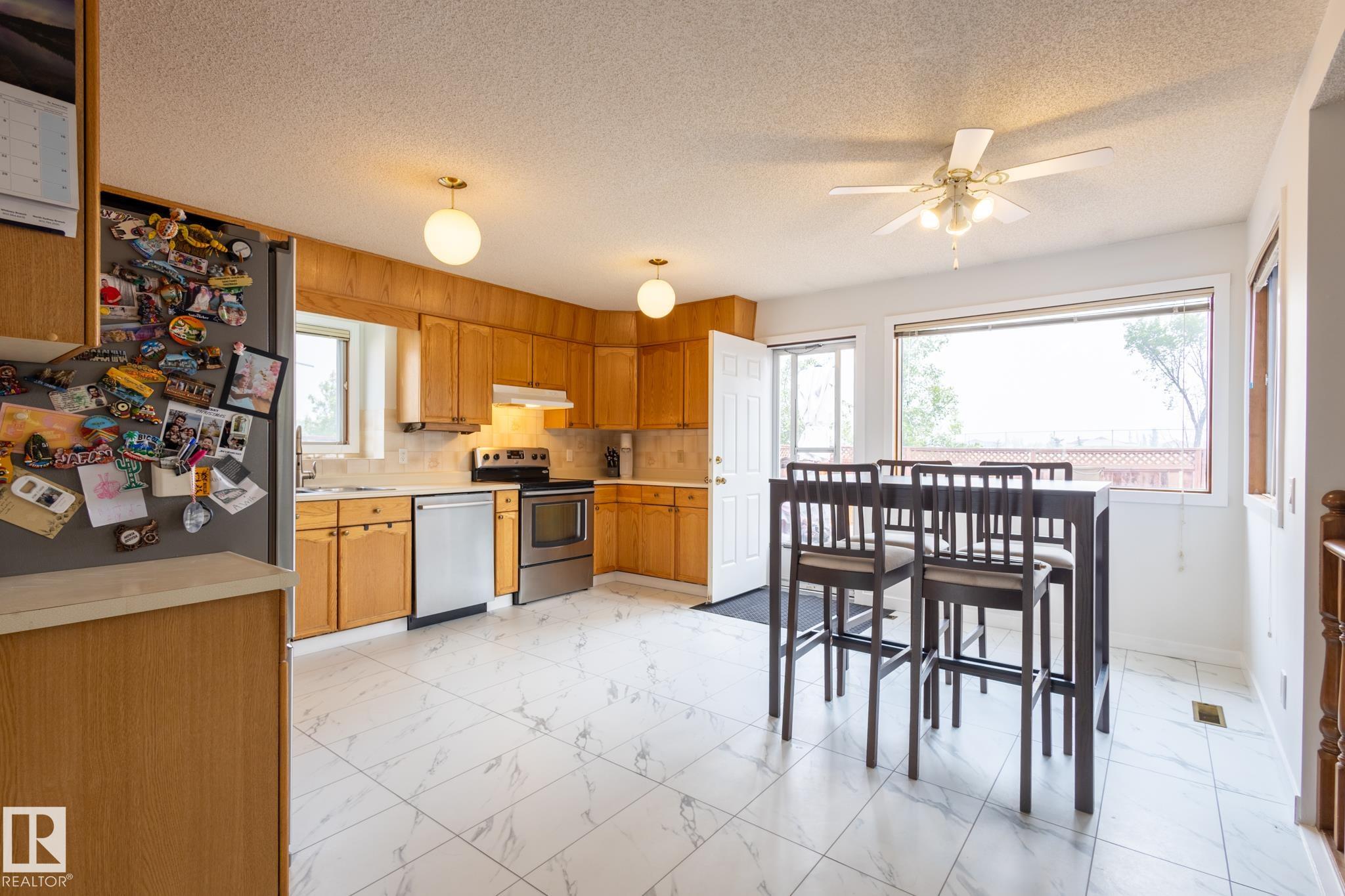 Photo 20 at 7640 158a Avenue NW, Mayliewan, Edmonton